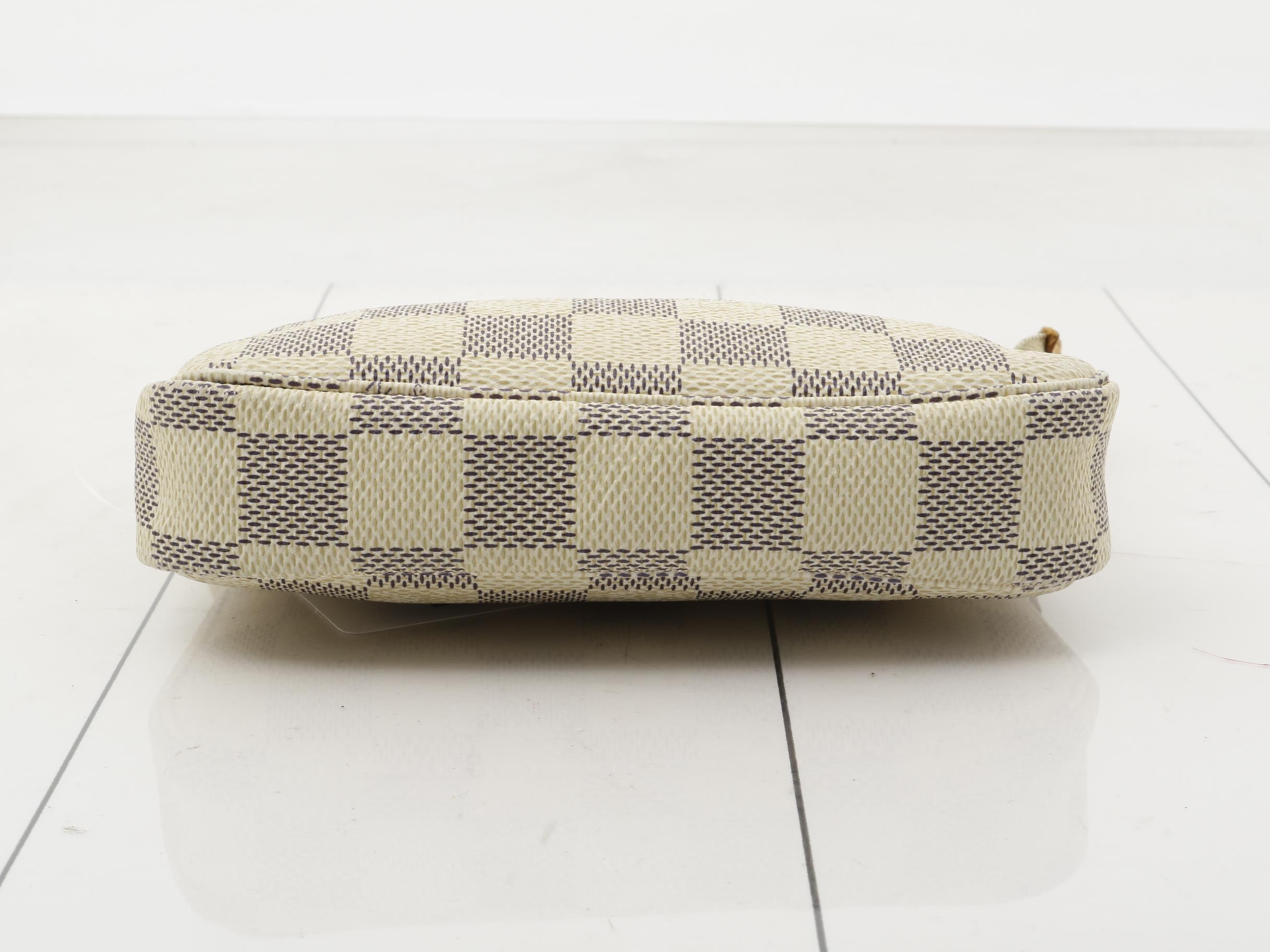 Damier Azur Mini Pochette Accessoires — view 3