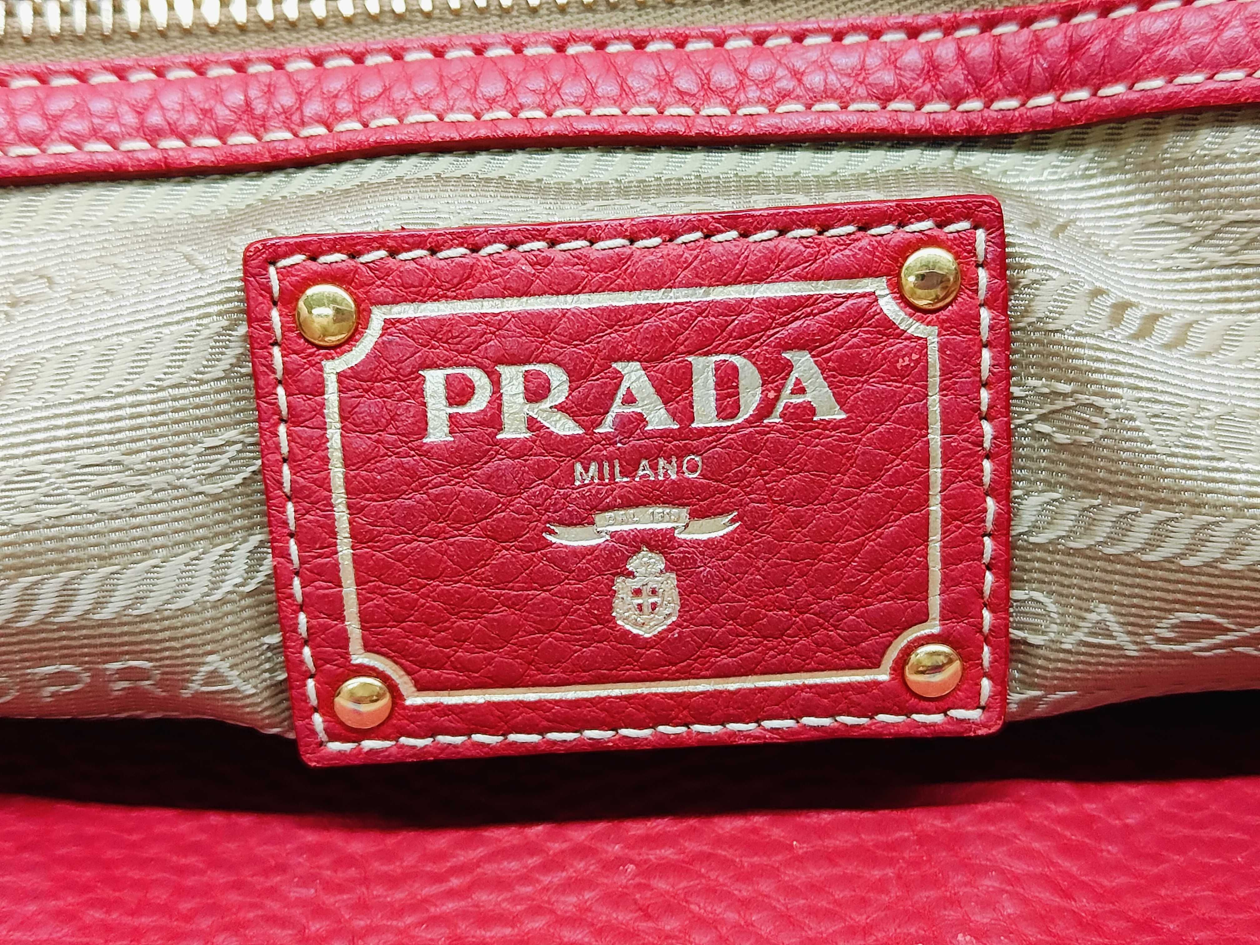Vitello Daino Leather Tote Bag — view 7