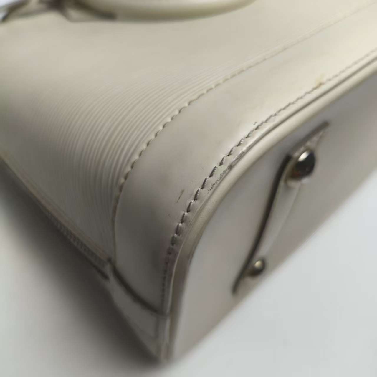 【*Shipped from: China*】LOUIS VUITTON Alma Leather Handbag — view 6