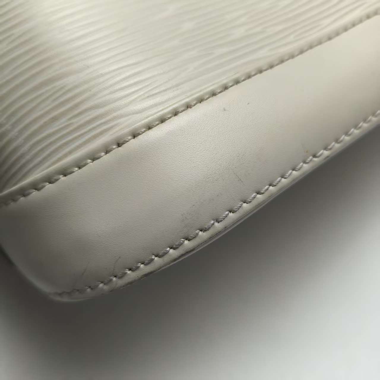 【*Shipped from: China*】LOUIS VUITTON Alma Leather Handbag — view 10