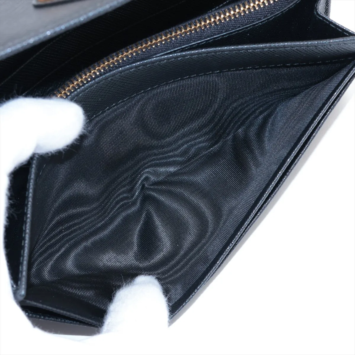 Saffiano Triangle Logo Leather Long Wallet, Black (Zipper end is misaligned) — view 7