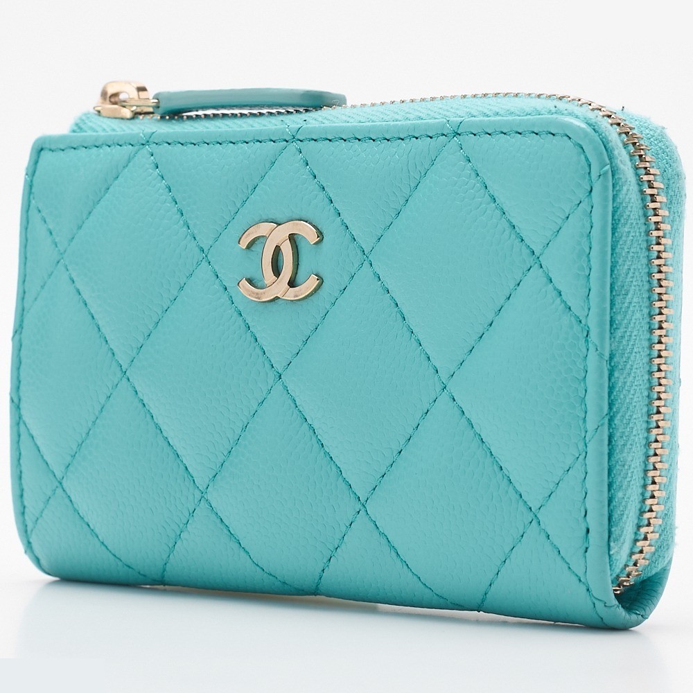 Caviar leather matelassé coin case with key ring, blue. — view 4