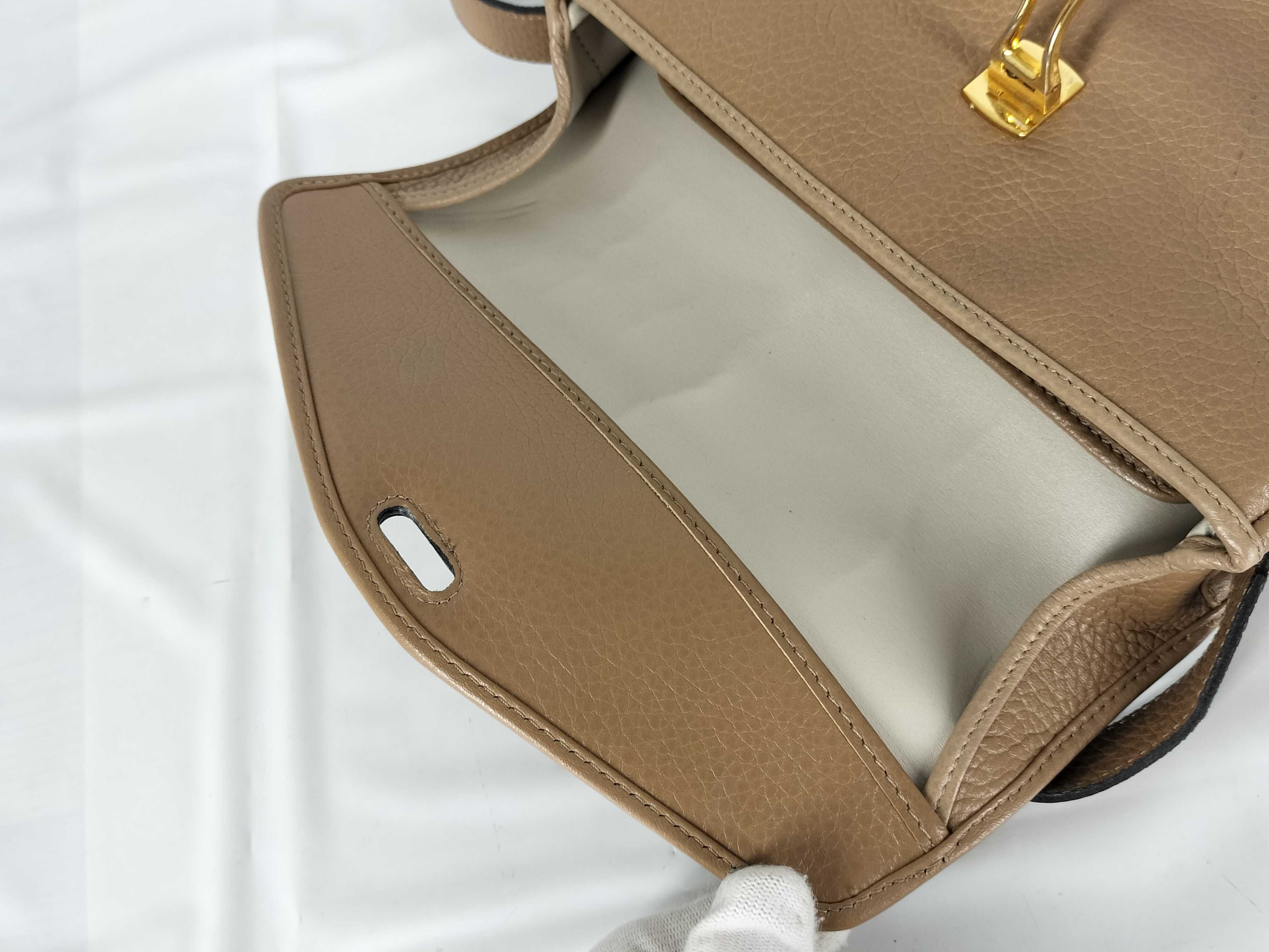 SACS Leather Shoulder Bag — view 9