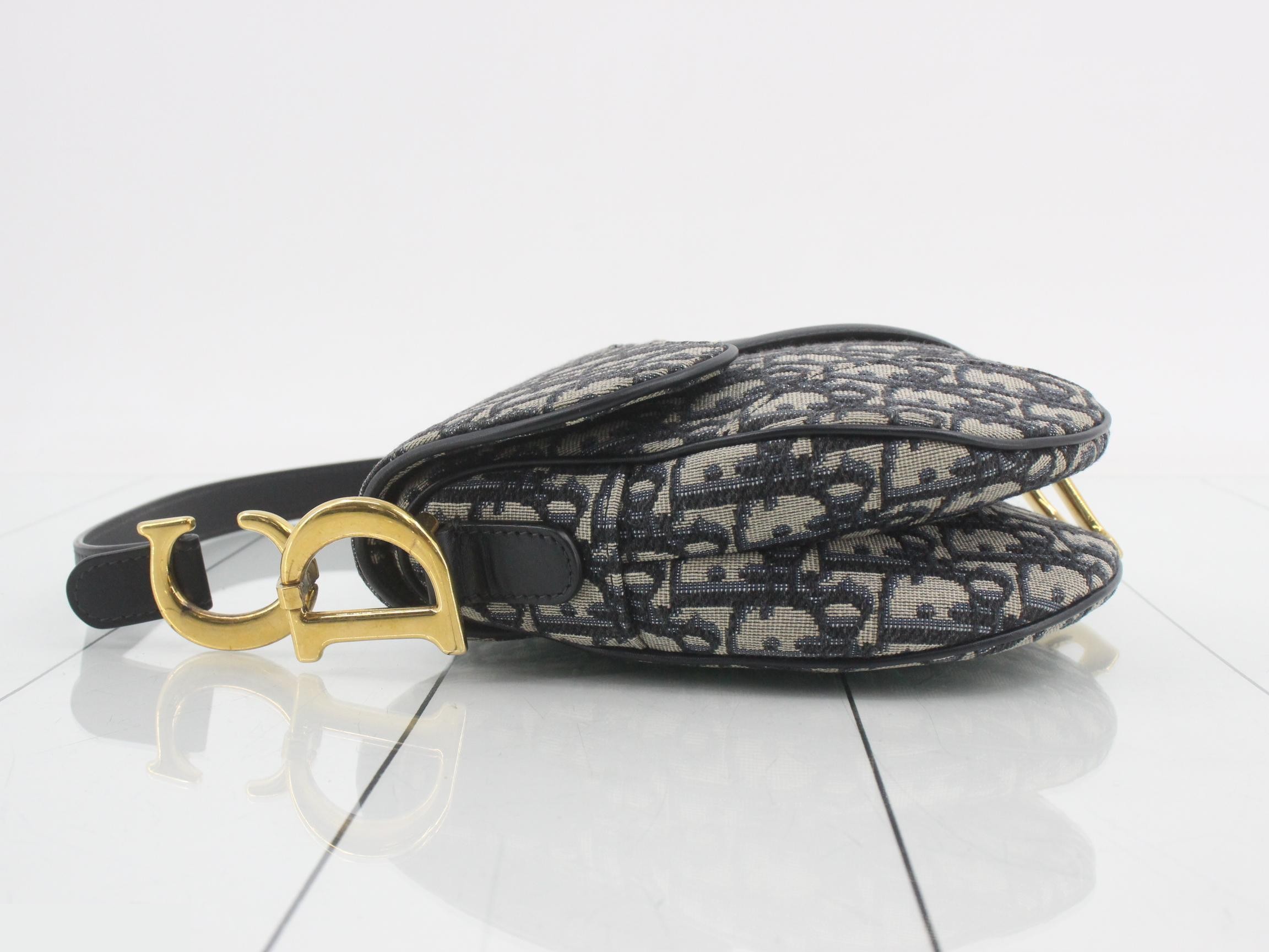Saddle Oblique One-Shoulder Bag — view 4