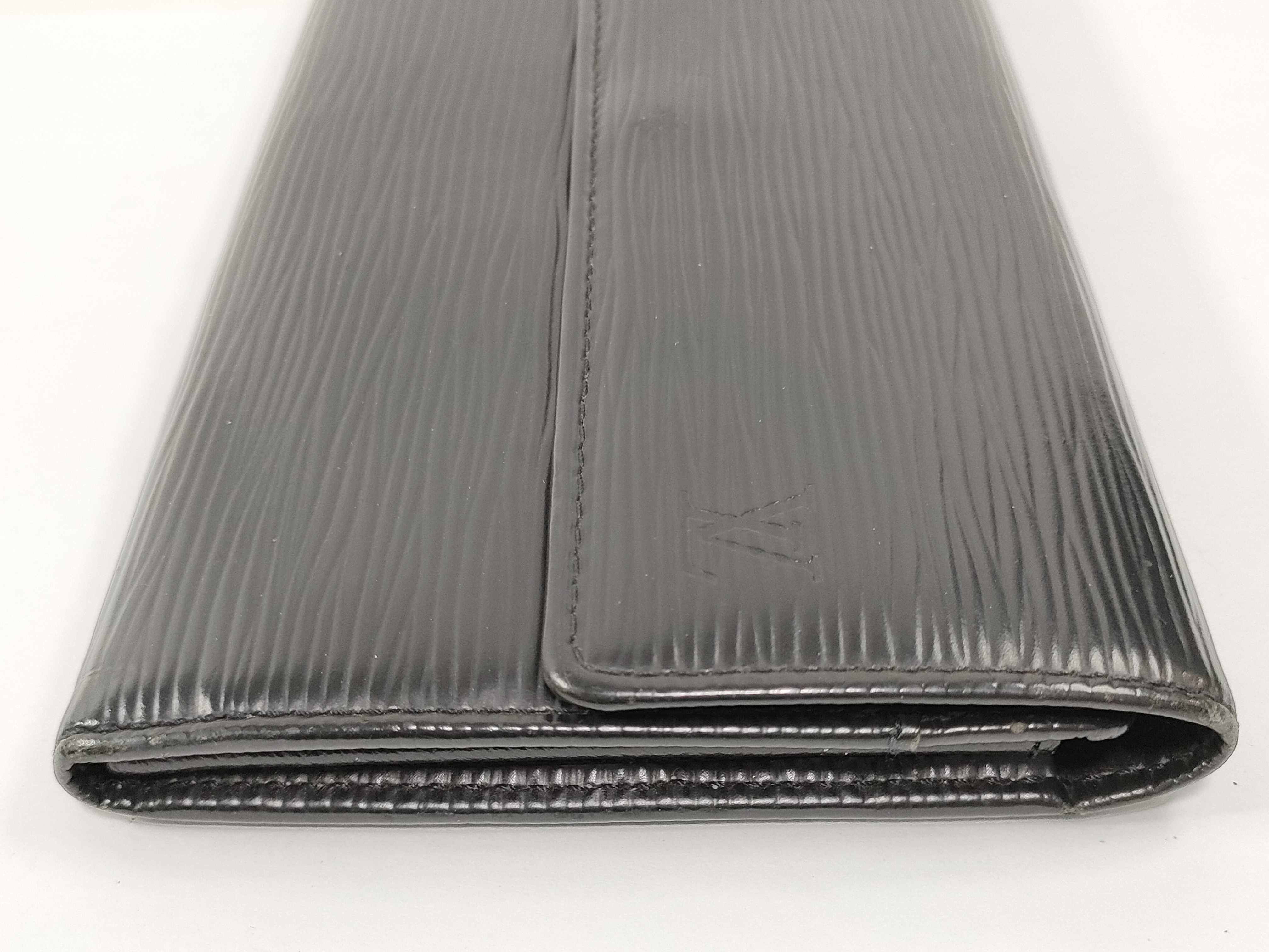 Epi Pochette Portemonnaie Credit Card M63592 Wallet — view 5