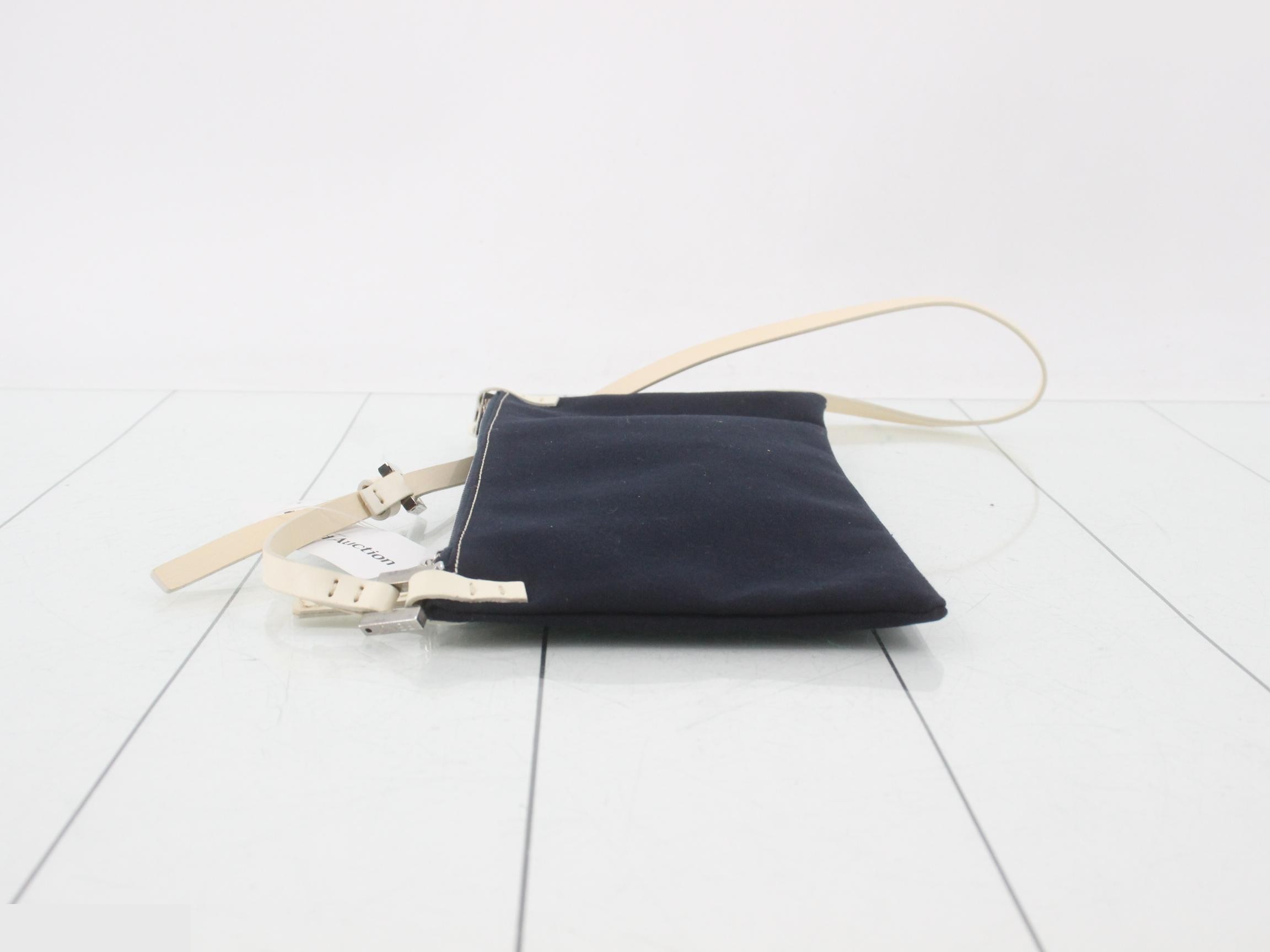 Shoulder bag — view 4