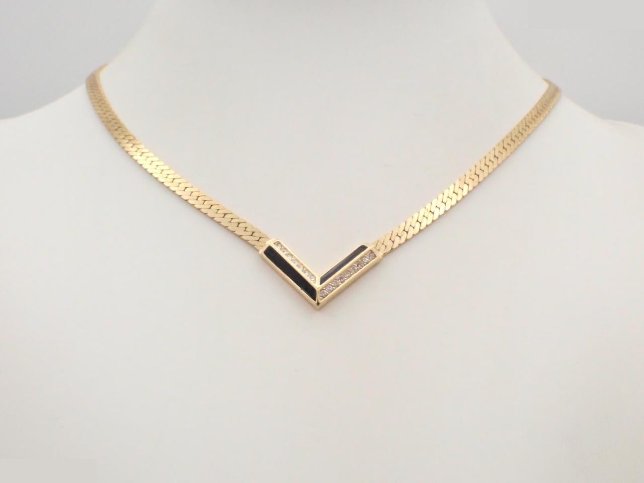 Other line: Precious metal necklaces and pendants, neck circumference approximately 40cm. — view 3