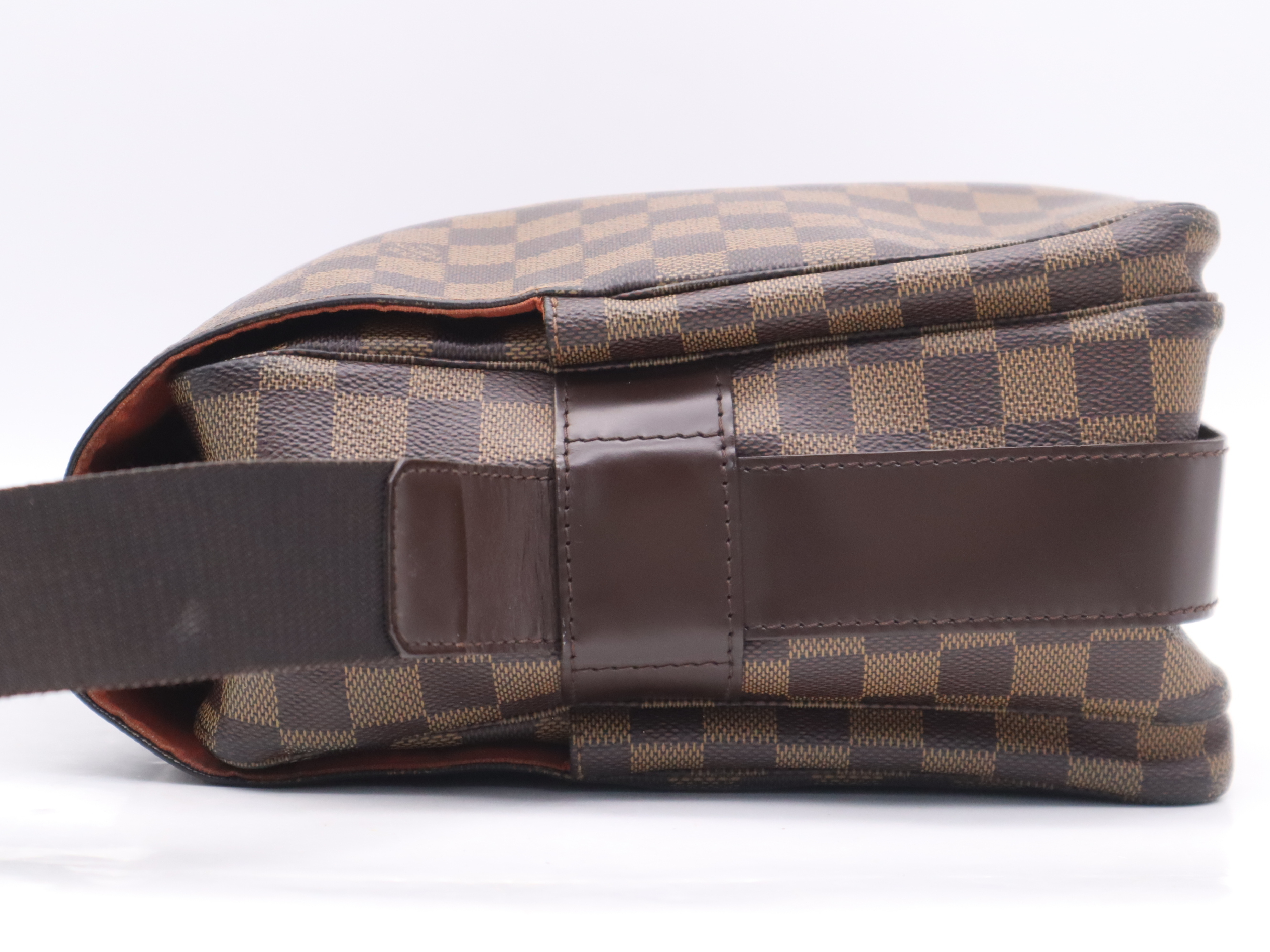 N45255 Damier Naviglio Shoulder Bag — view 3