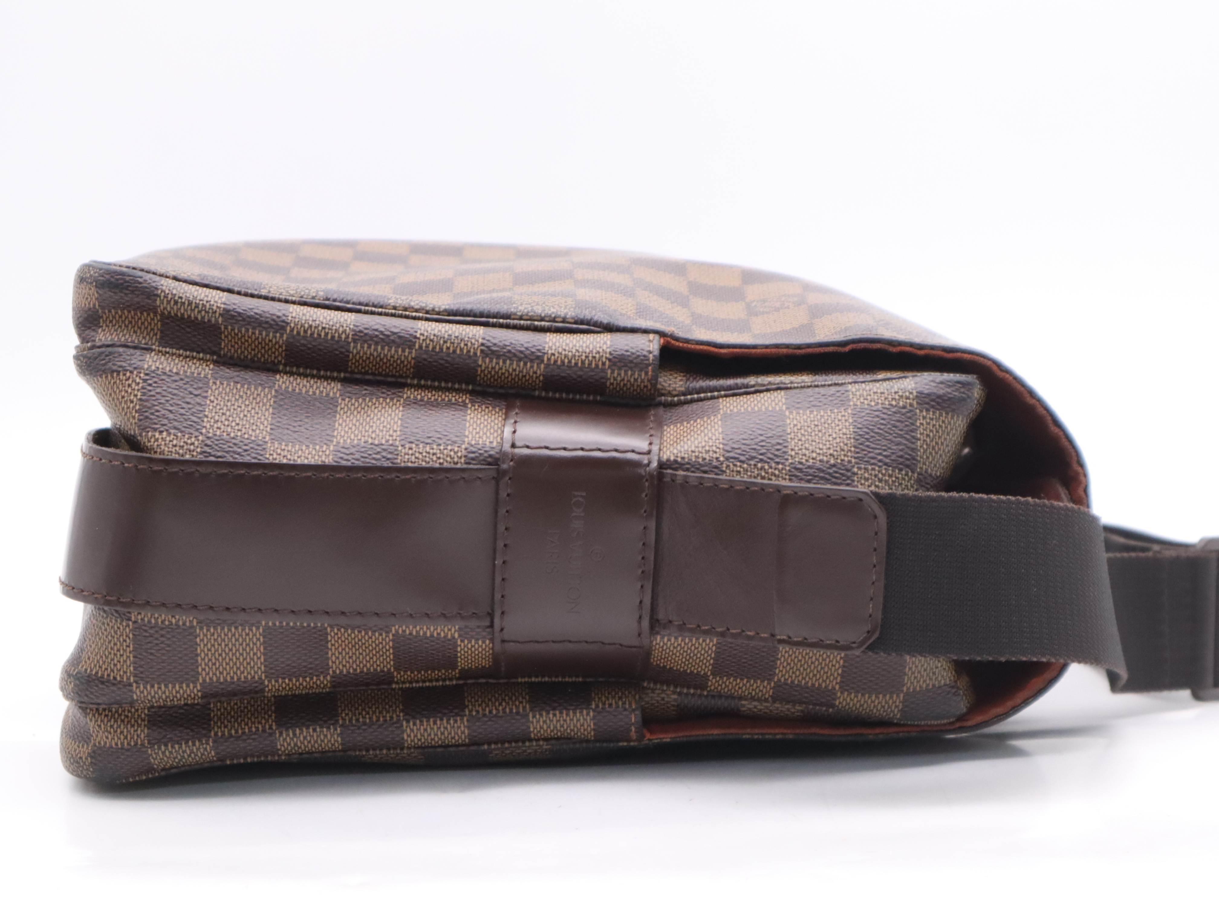 N45255 Damier Naviglio Shoulder Bag — view 5