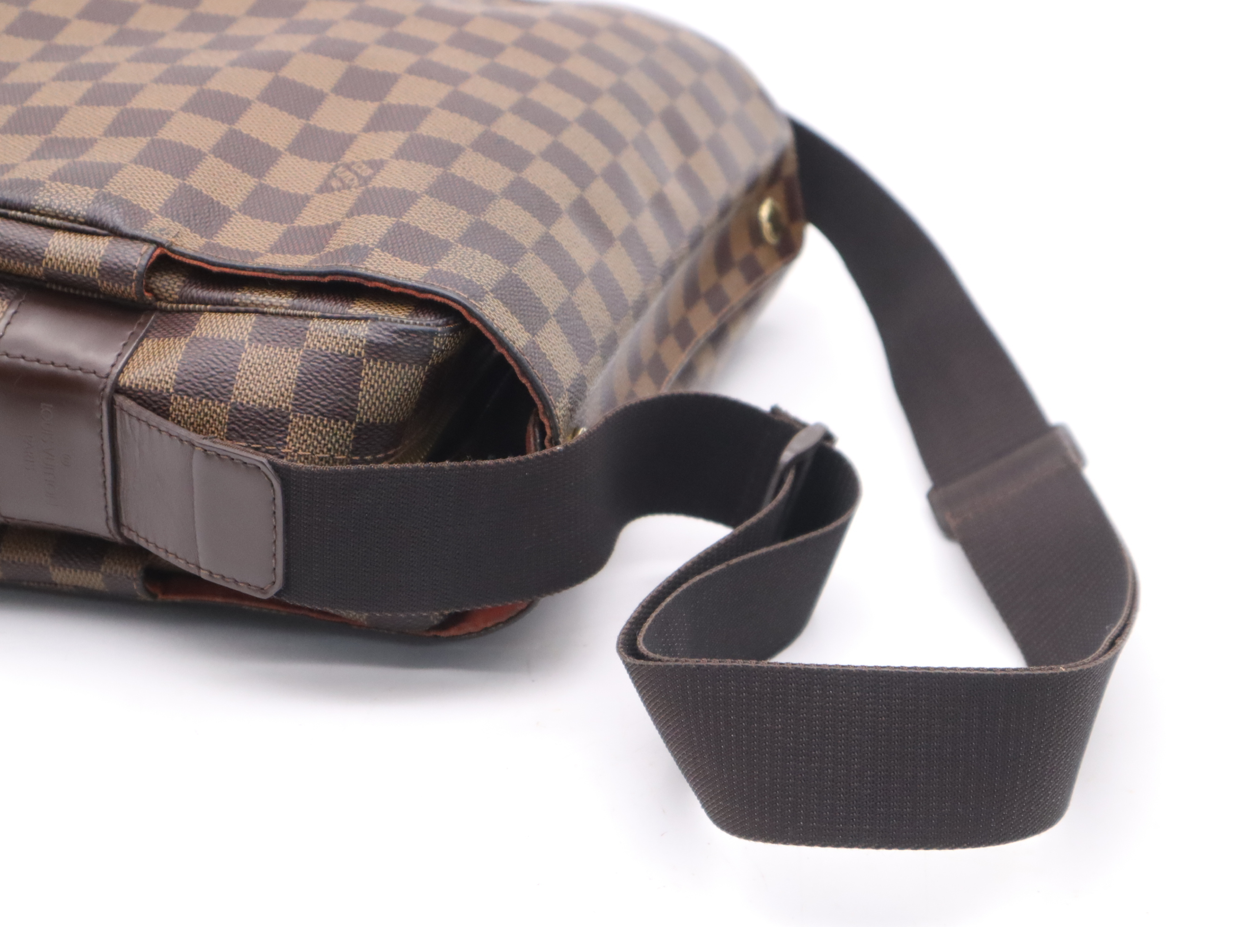 N45255 Damier Naviglio Shoulder Bag — view 6
