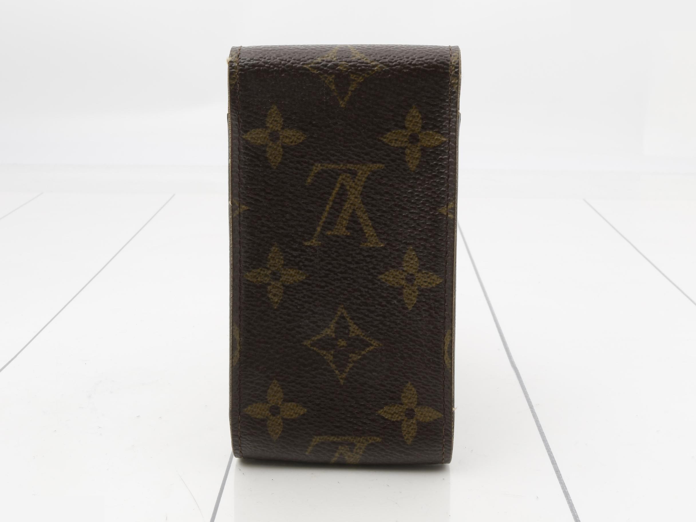 M63024 Etui Cigarette — view 2