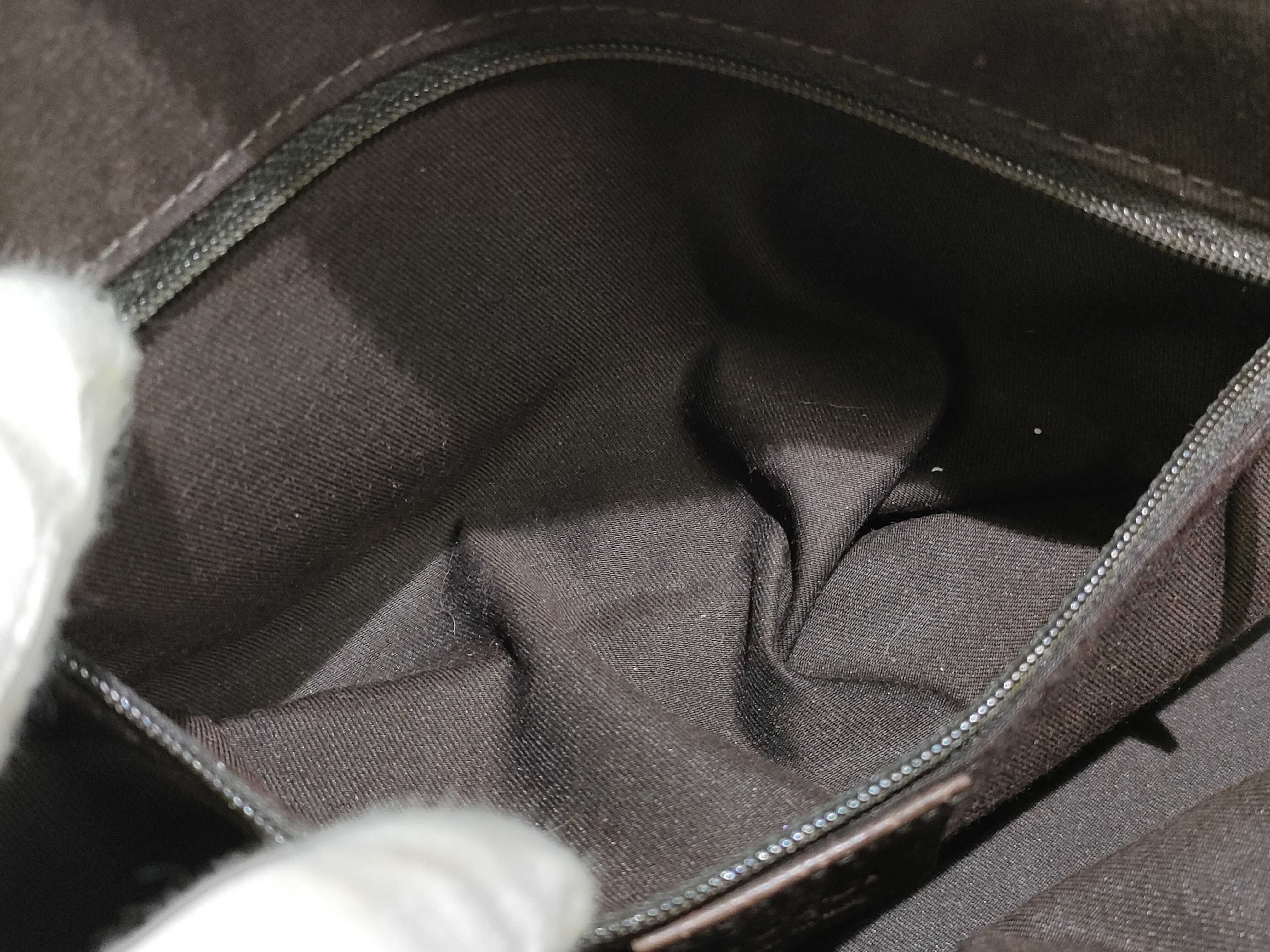 GG Canvas Gucci Handbag — view 10