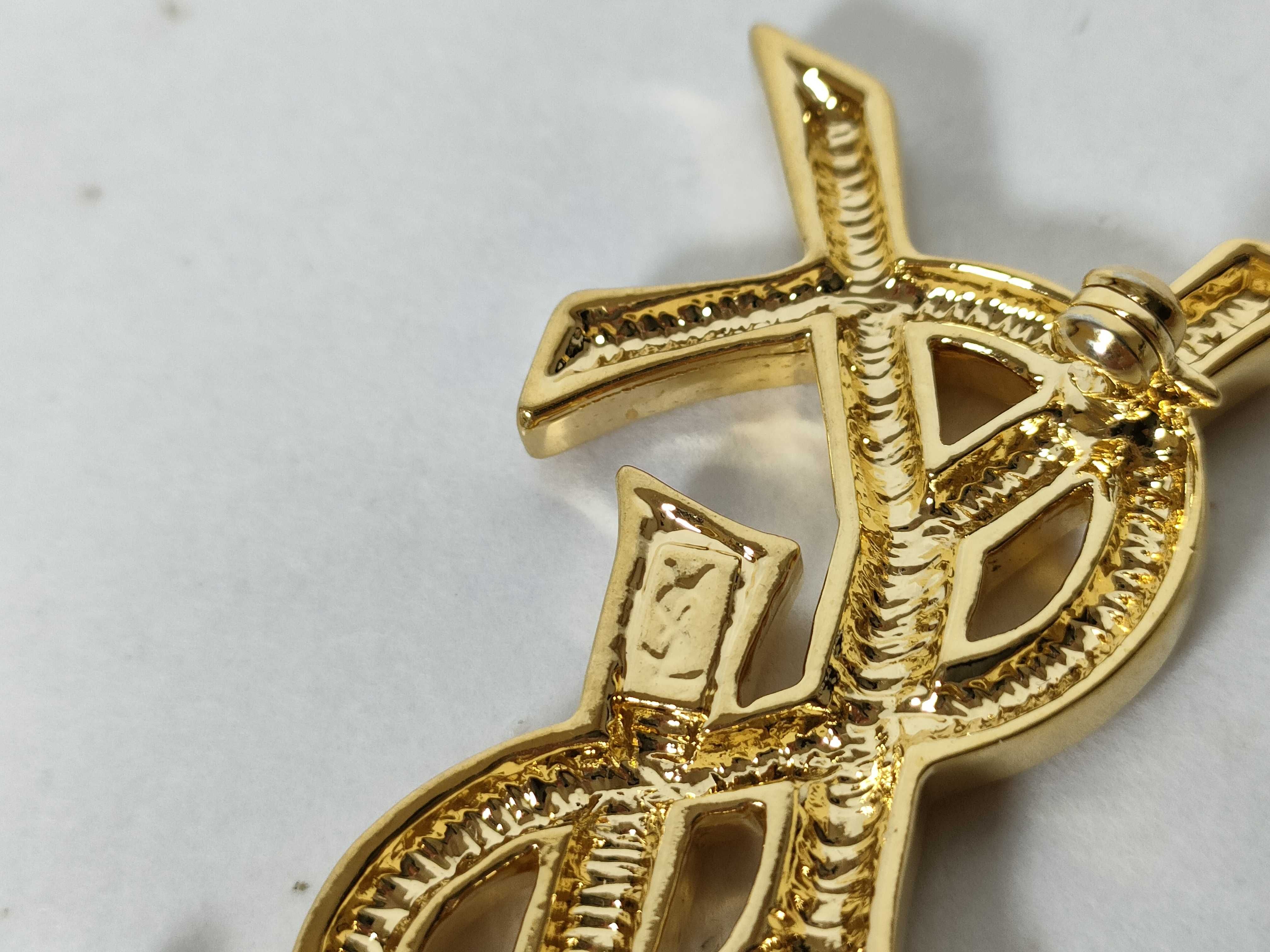 Cassandra Brooch — view 5