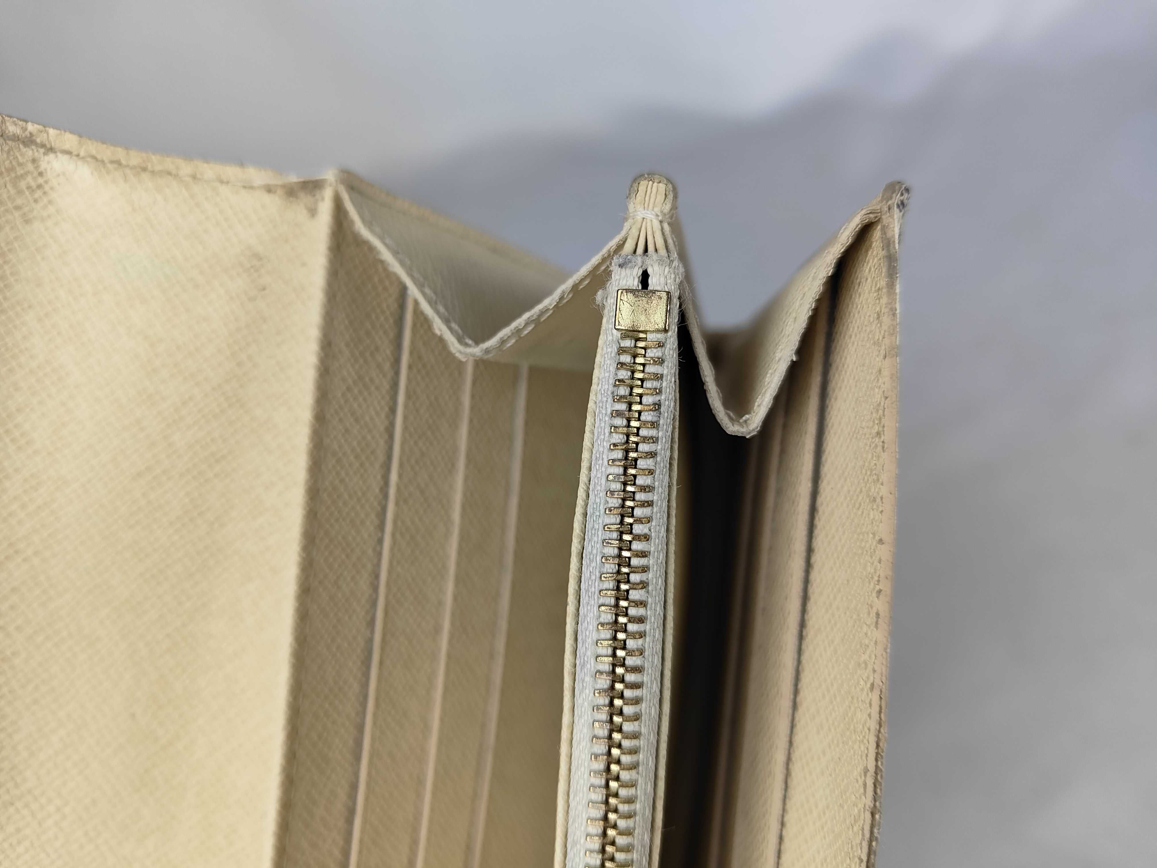 Damier Azur Portefeuille Sarah Wallet — view 13