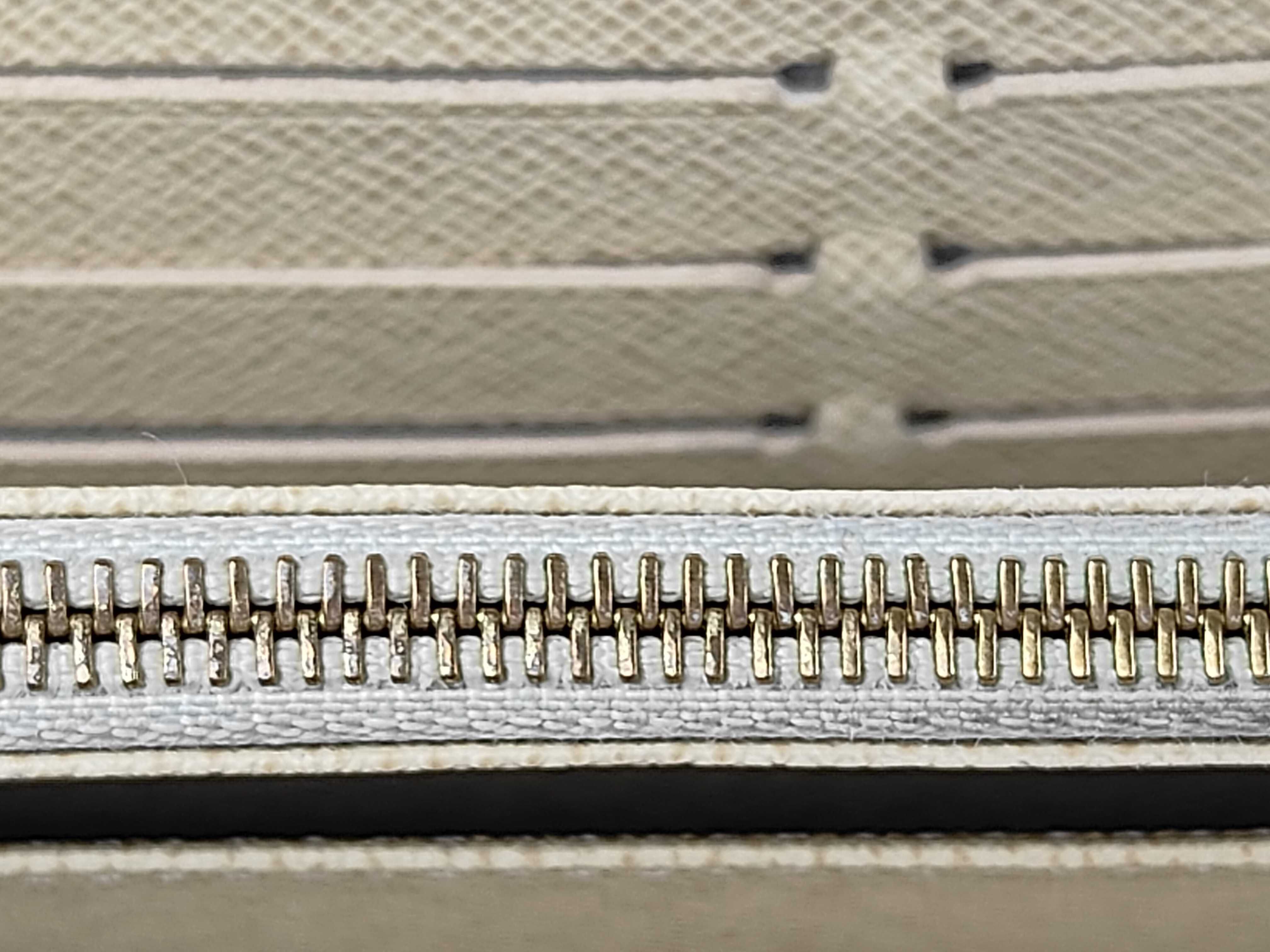 Damier Azur Portefeuille Sarah Wallet — view 8
