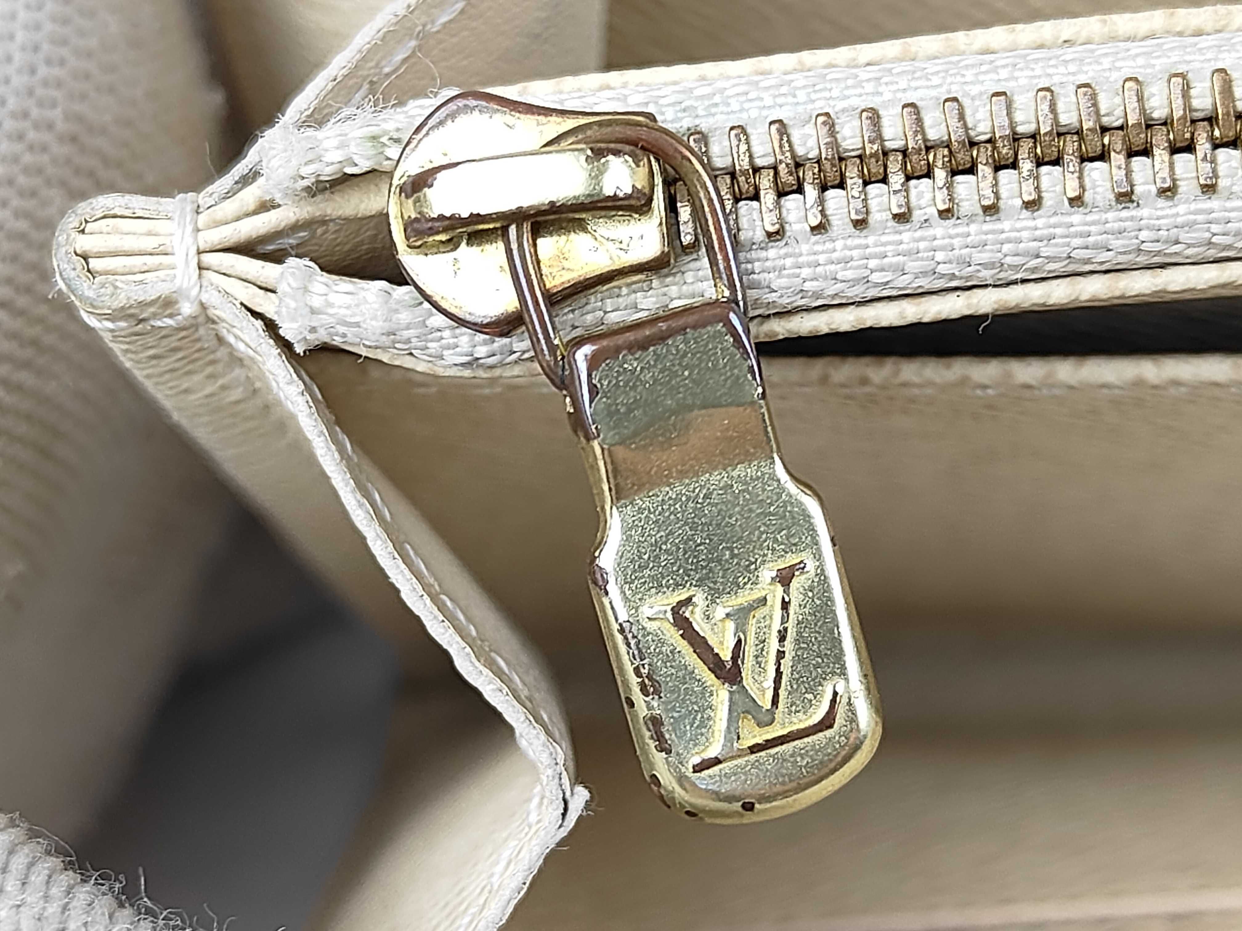 Damier Azur Portefeuille Sarah Wallet — view 9