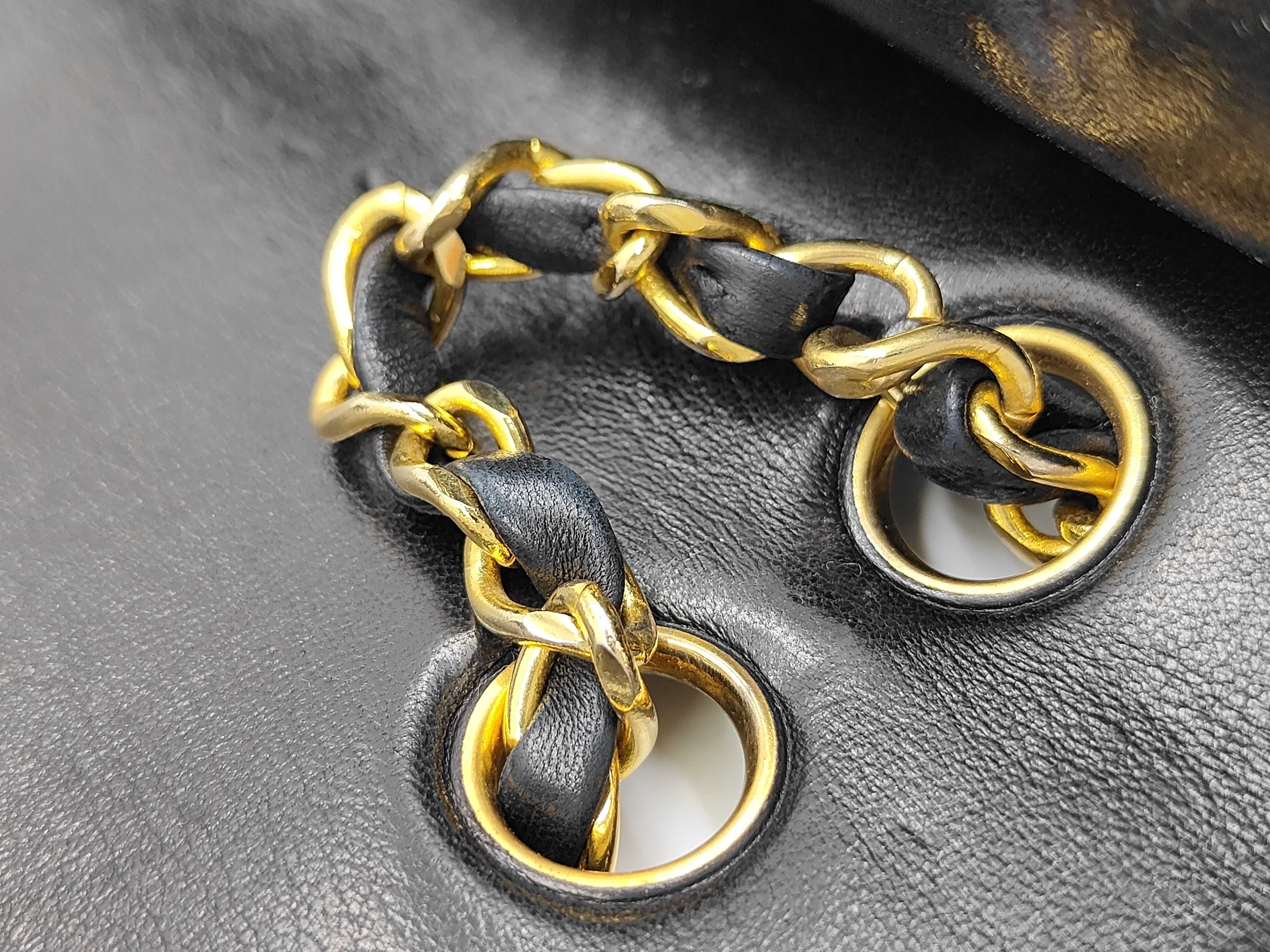 Lambskin Mat 25 Chain Shoulder Bag (Serial No. 1) — view 5
