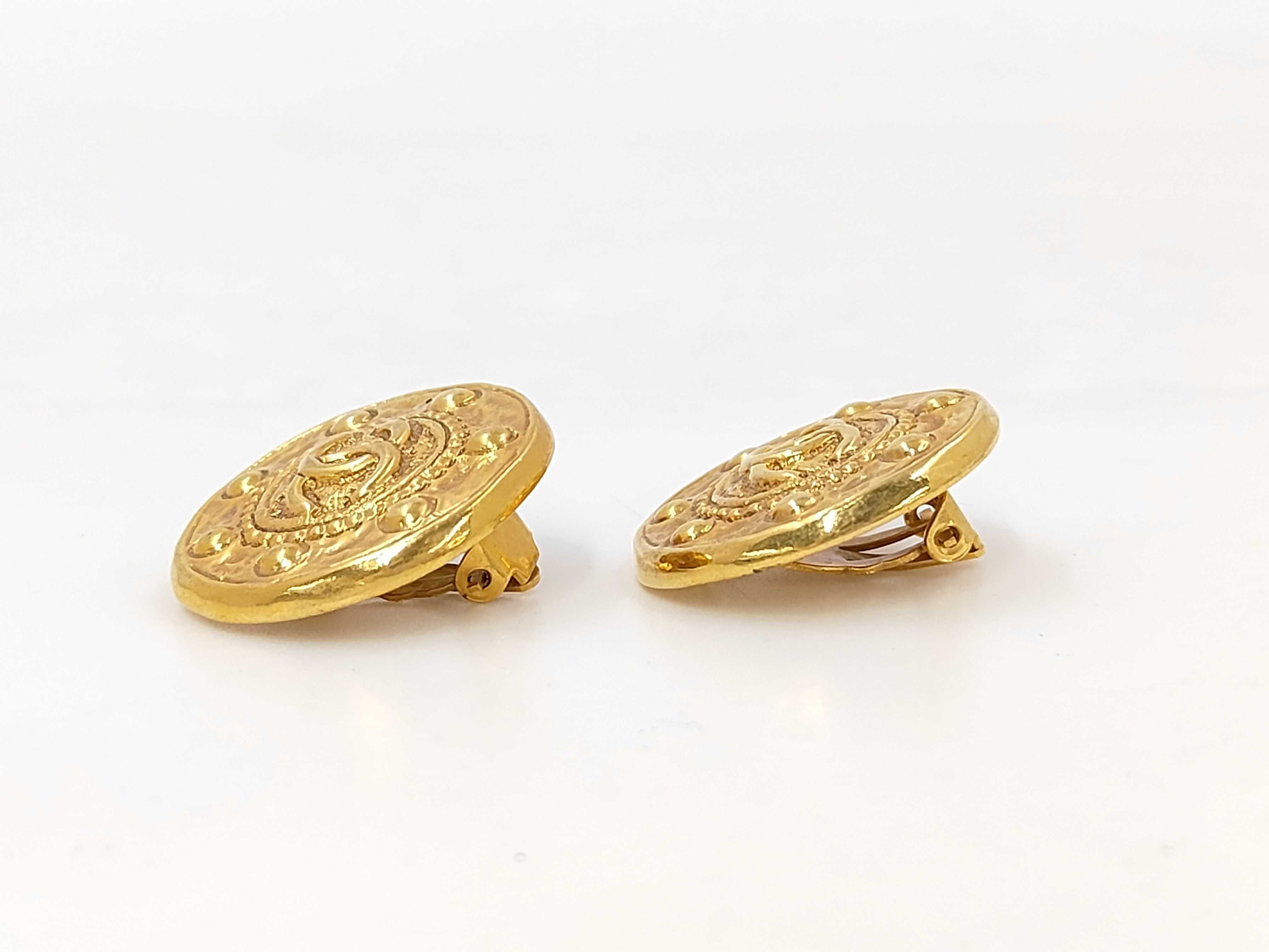 earrings — view 4
