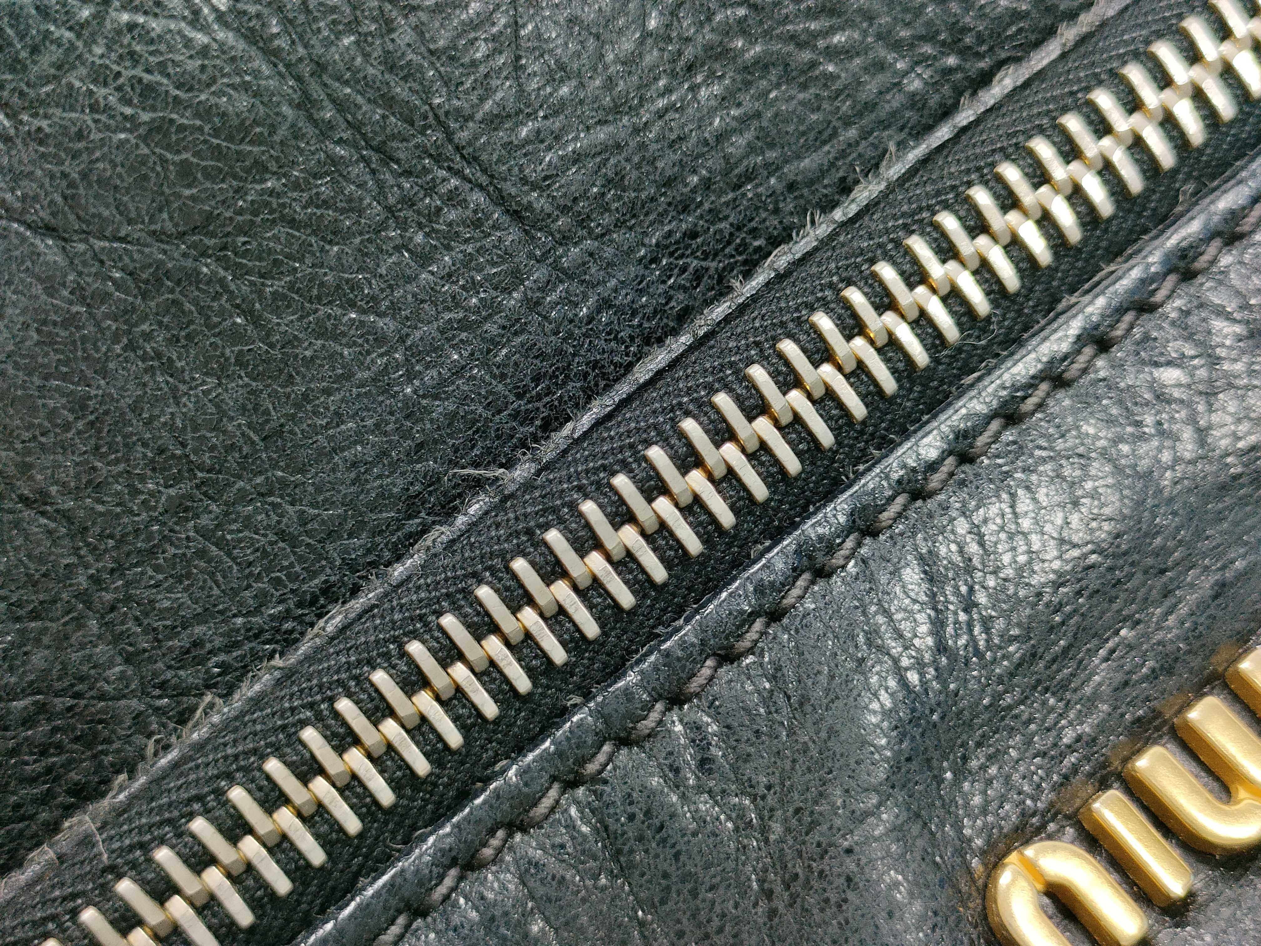 Vitello Luxe/Black Handbag — view 8