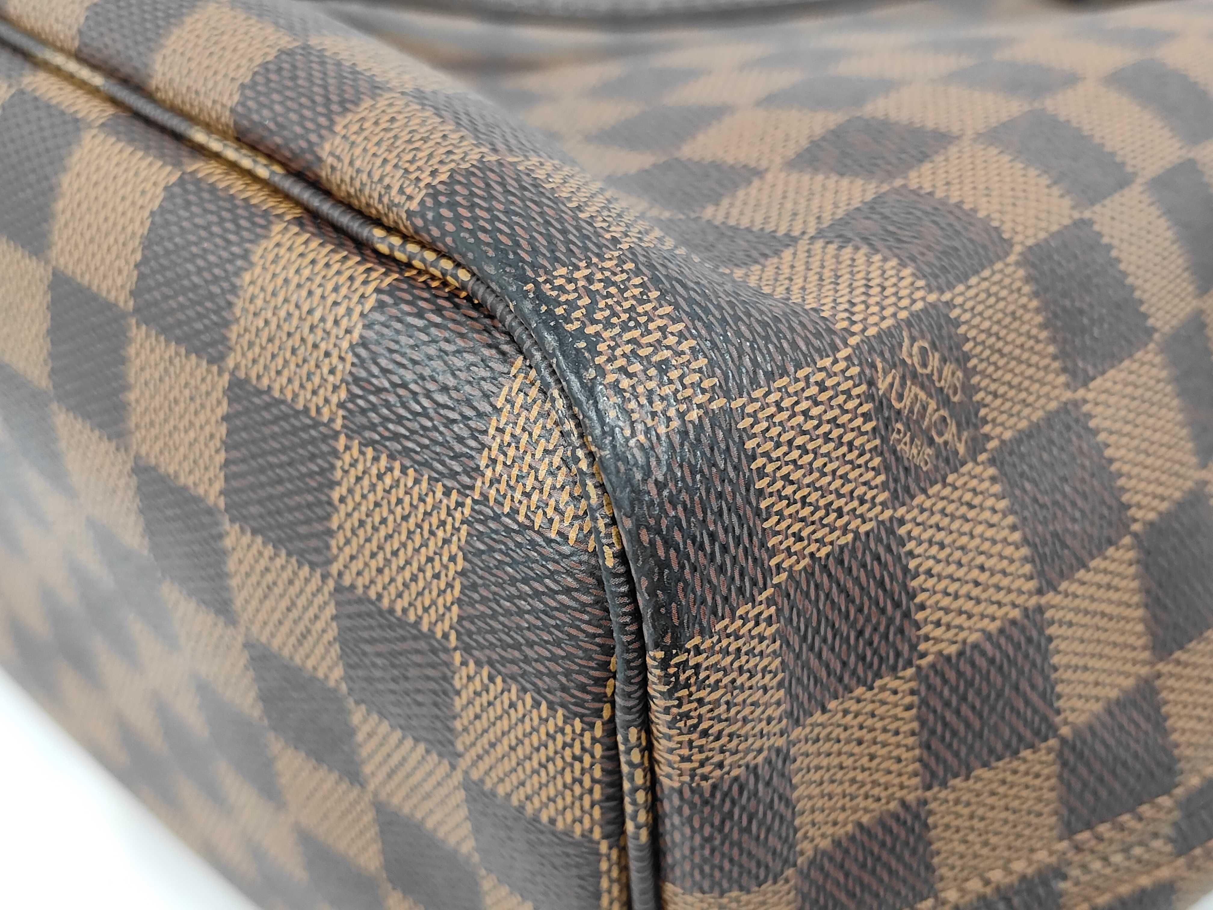 Damier Neverfull MM Shoulder Tote Bag with Pouch — view 4
