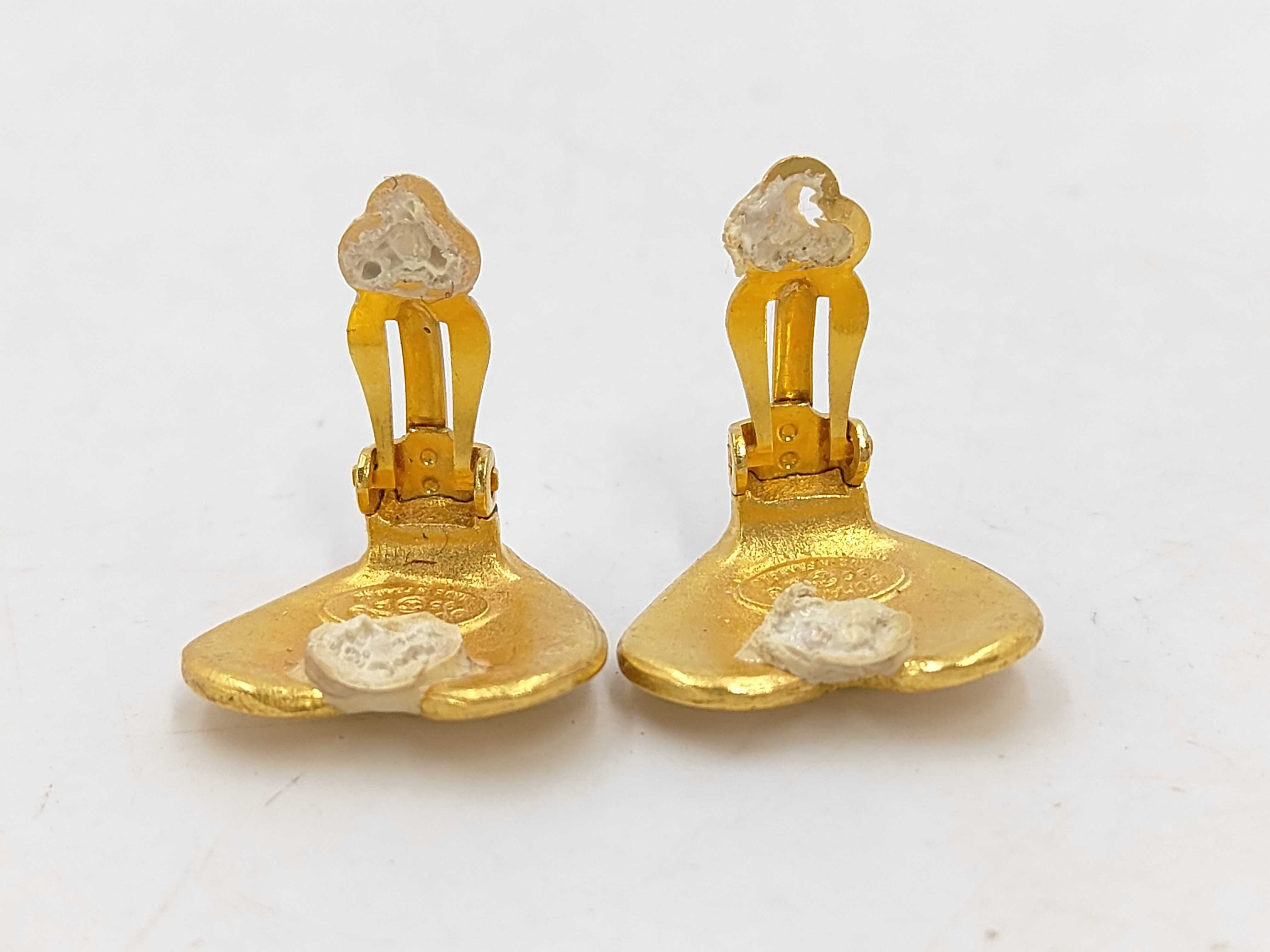 95P Coco Mark Earrings, Heart, Gold, Vintage Earrings — view 4