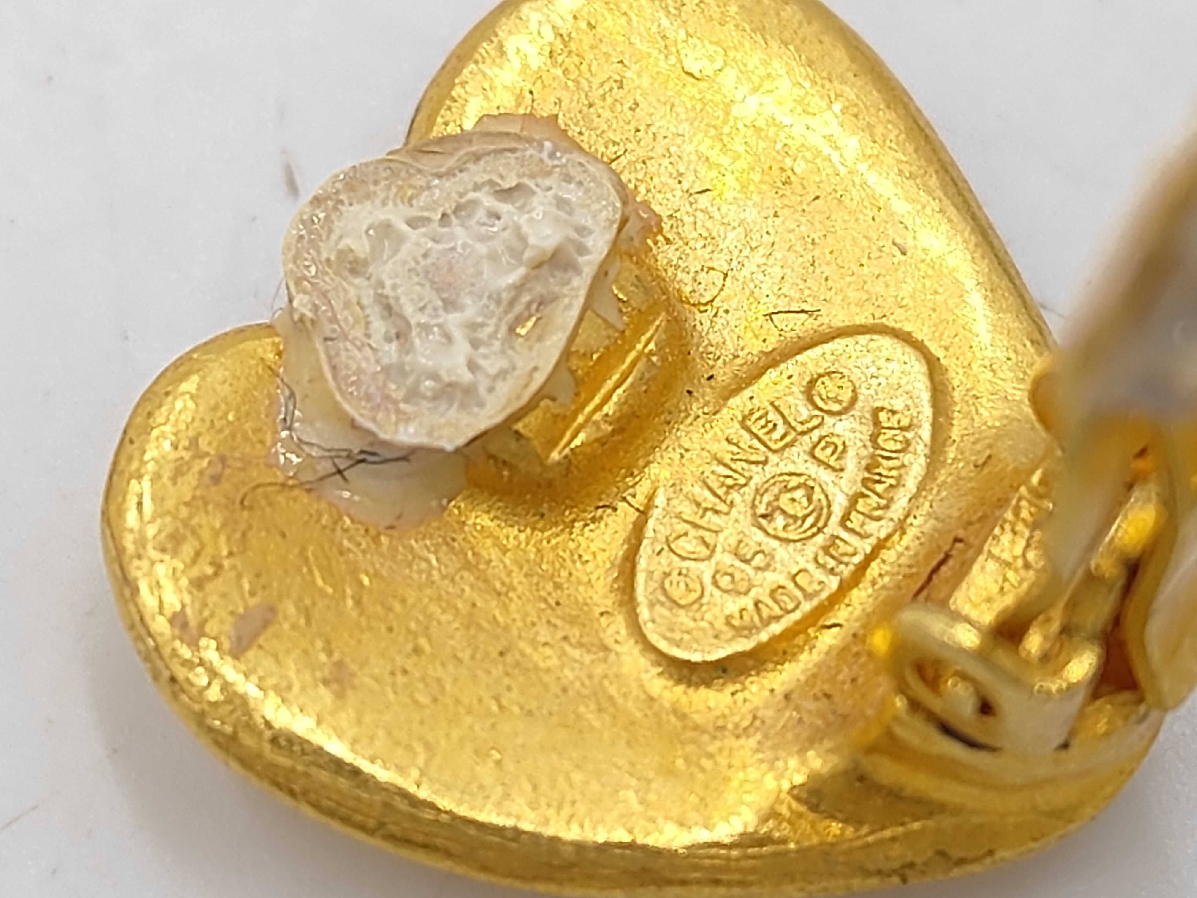 95P Coco Mark Earrings, Heart, Gold, Vintage Earrings — view 5