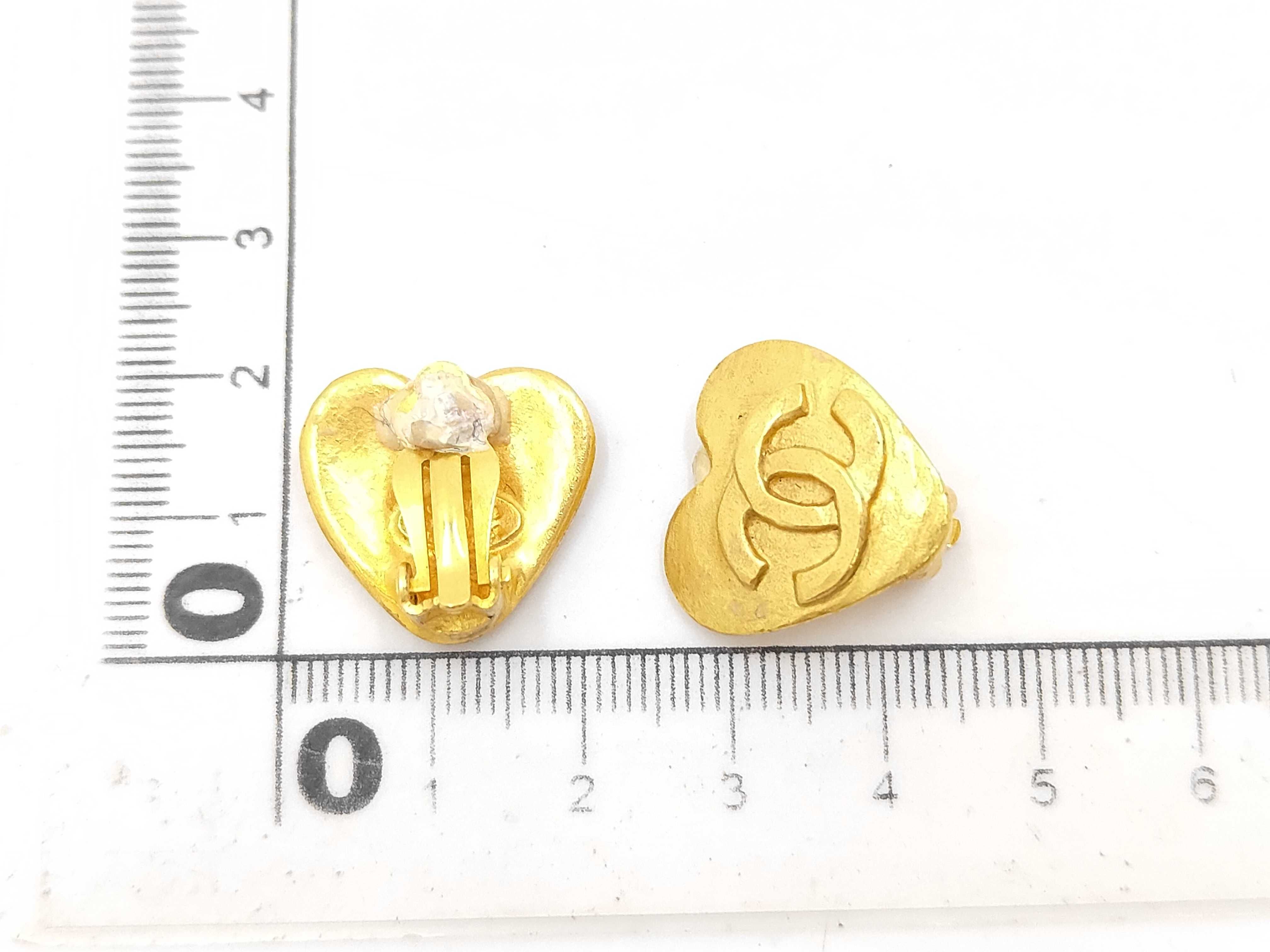 95P Coco Mark Earrings, Heart, Gold, Vintage Earrings — view 6