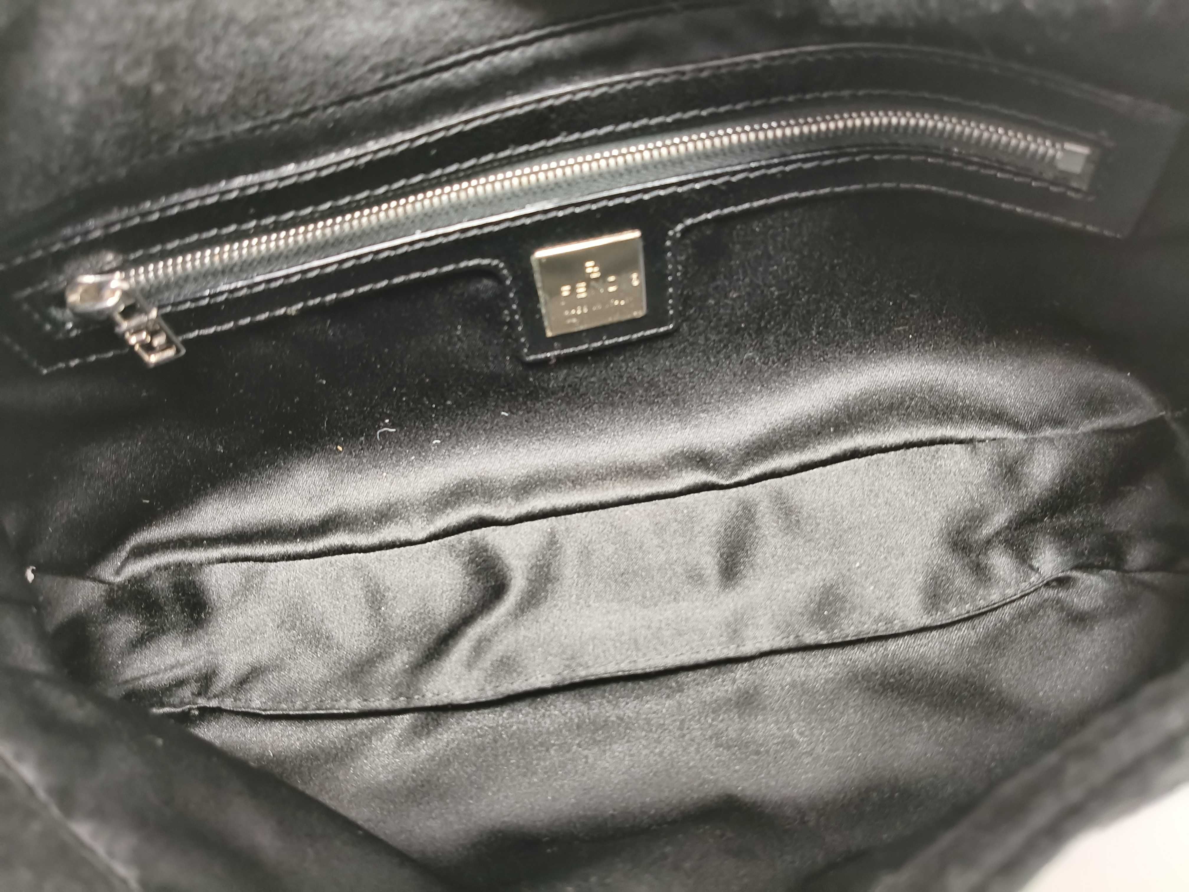 Mamma Fendi Mamma Bucket Cashmere Shoulder Bag — view 10