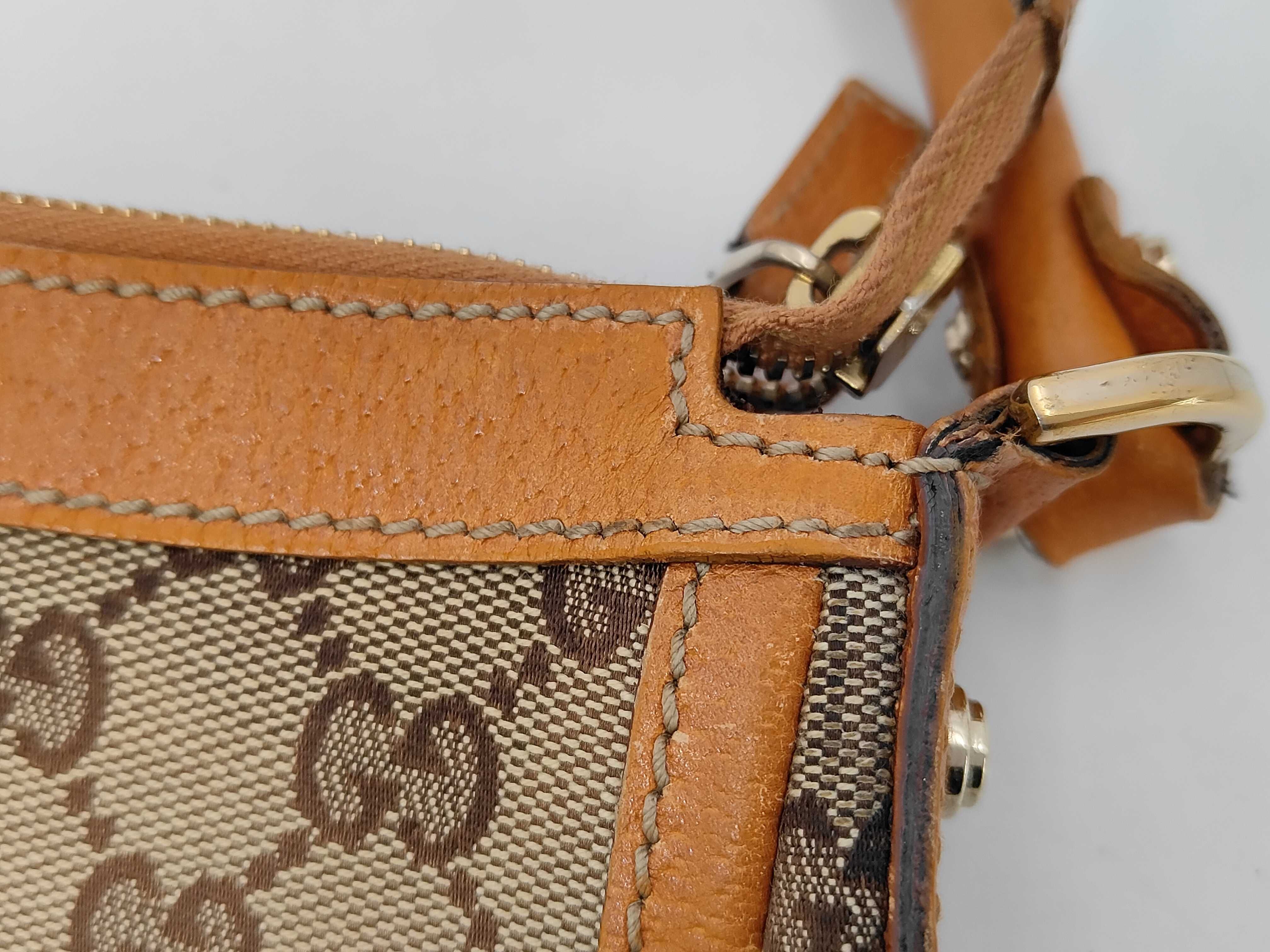 GG Canvas Handbag — view 10