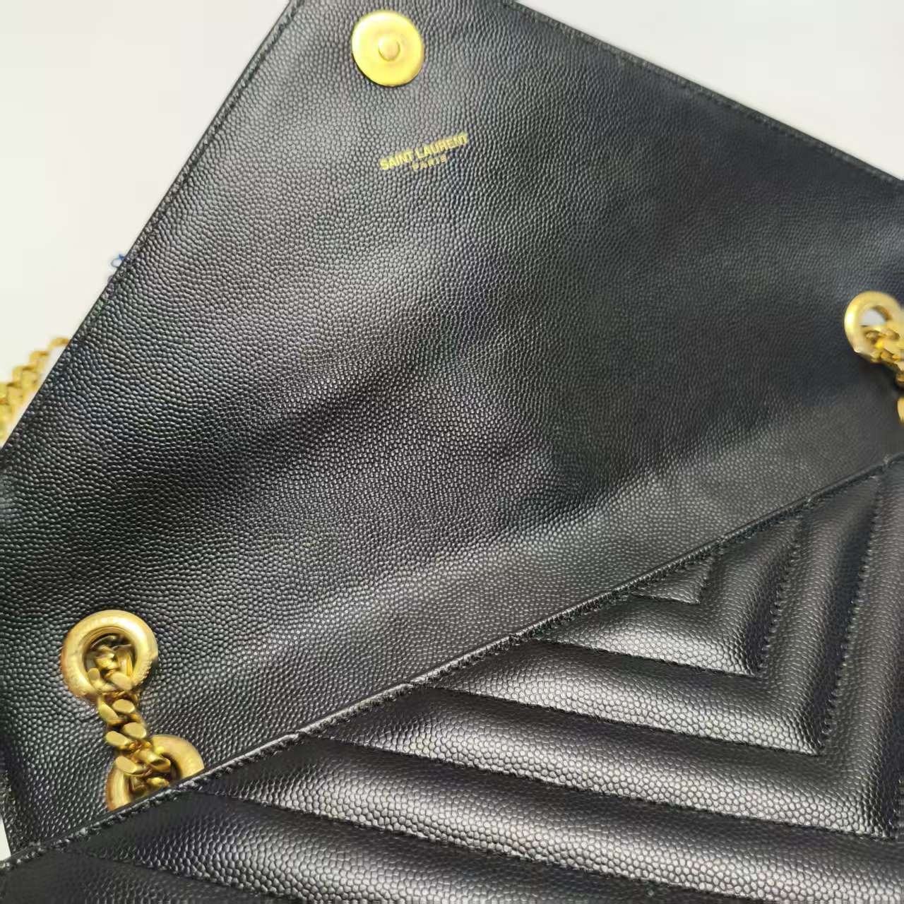 【*Shipped from: China*】Yves Saint Laurent Envelope Leather Shoulder Bag — view 8