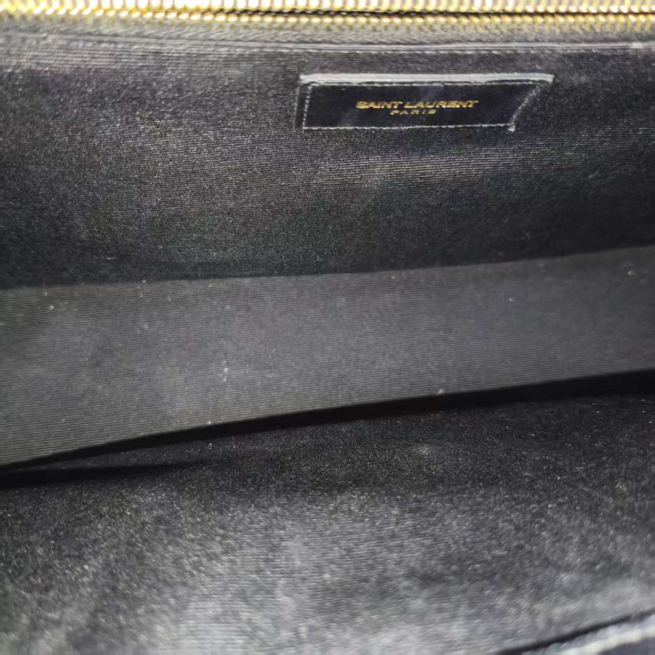 【*Shipped from: China*】Yves Saint Laurent Envelope Leather Shoulder Bag — view 10