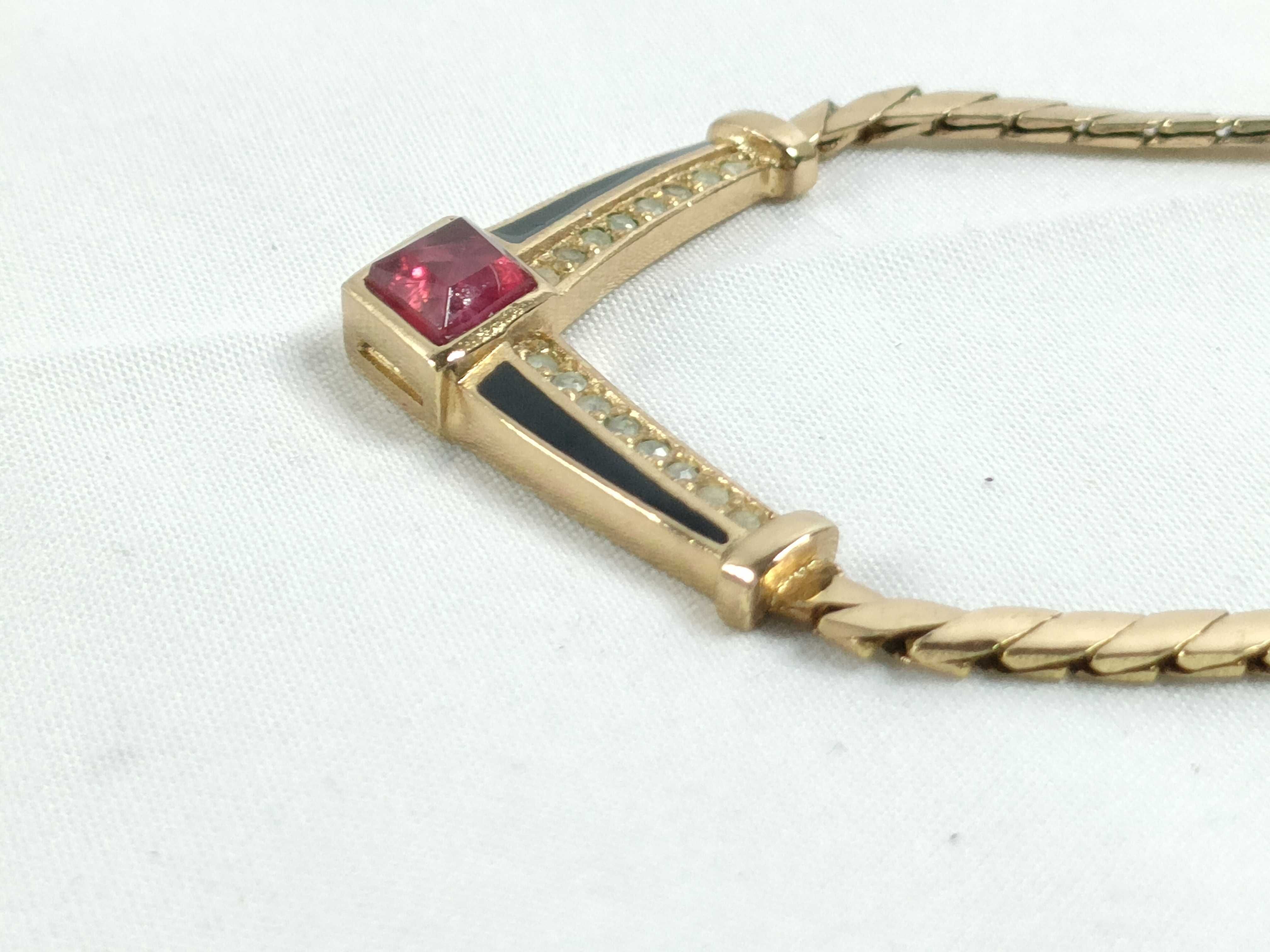 necklace — view 3