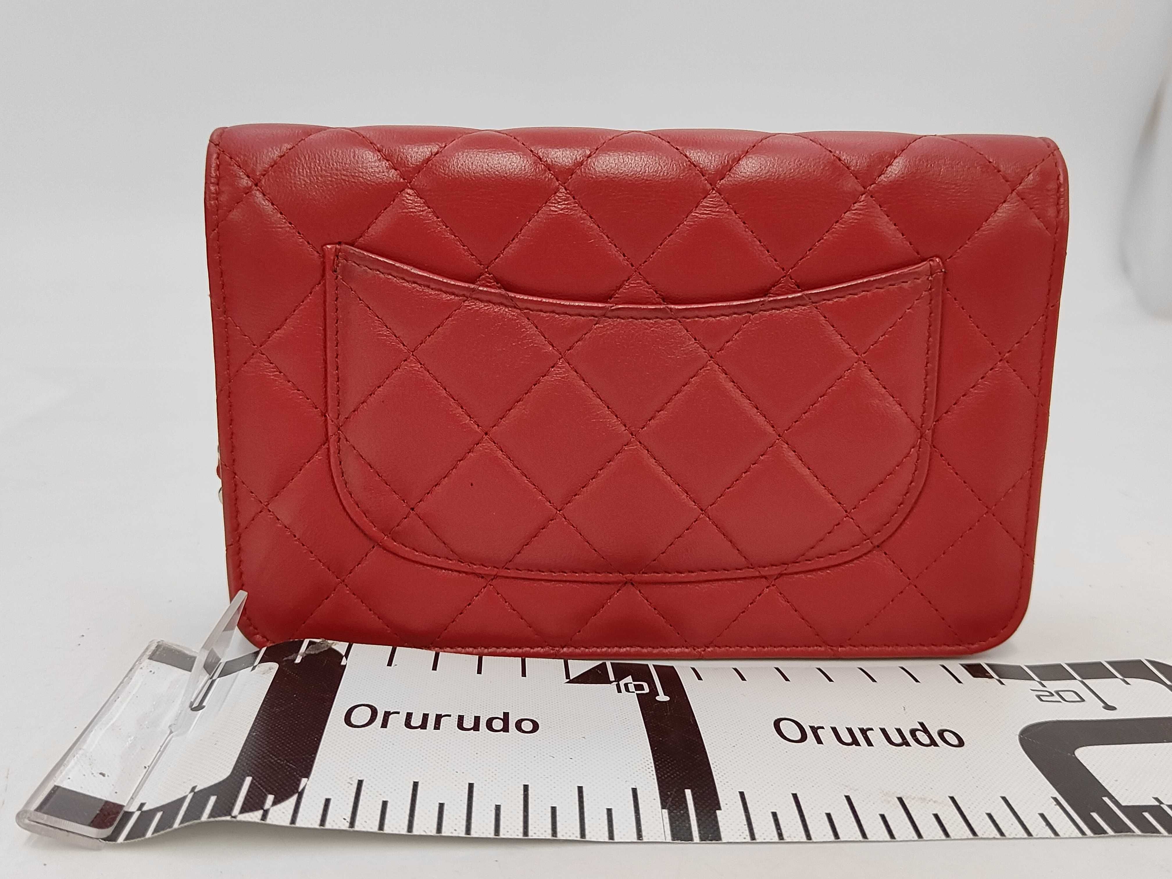 Matelassé Chain Wallet, Lambskin, Red, Silver & Gold Shoulder Bag — view 2