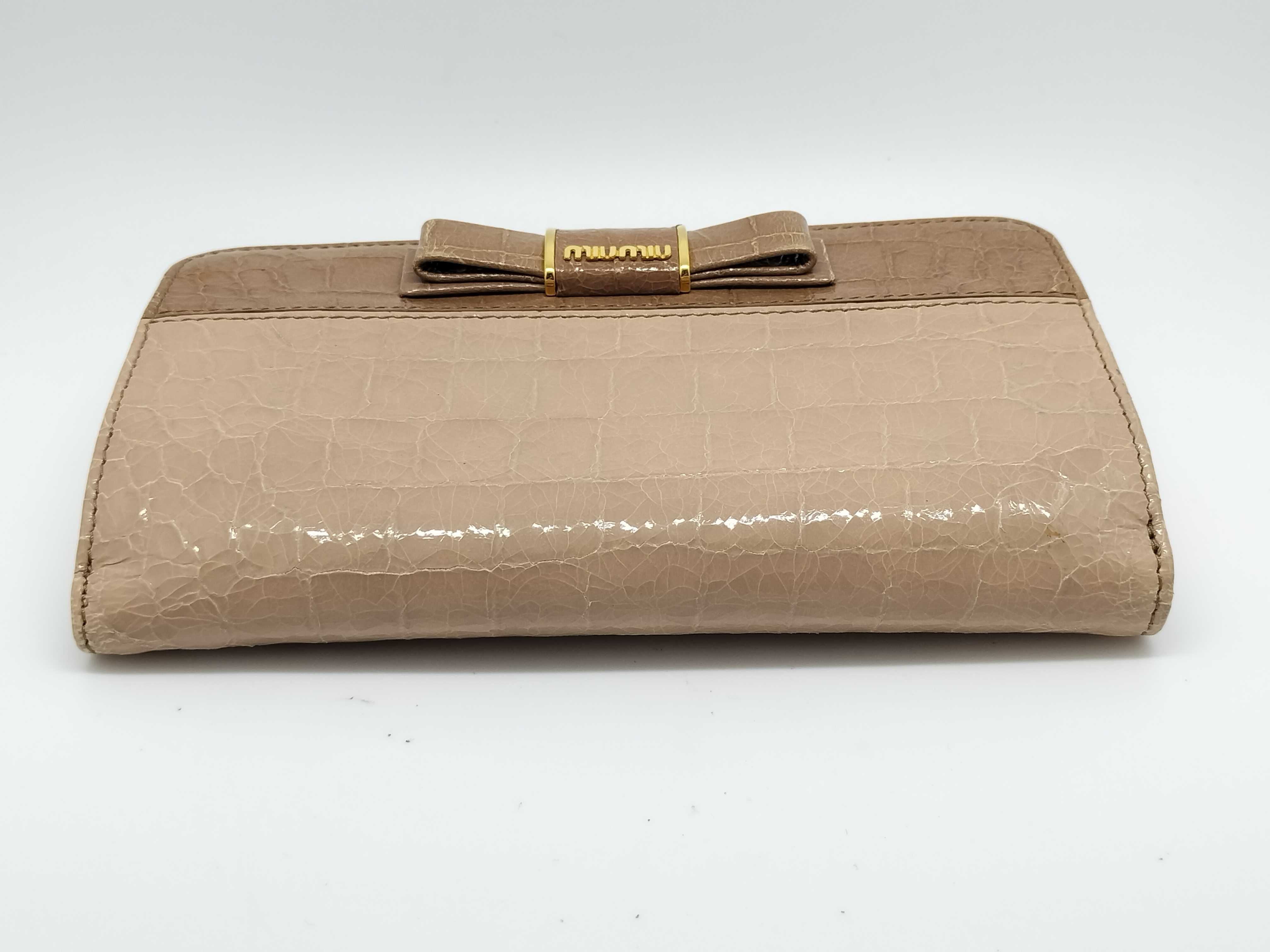embossed coin purse — view 4