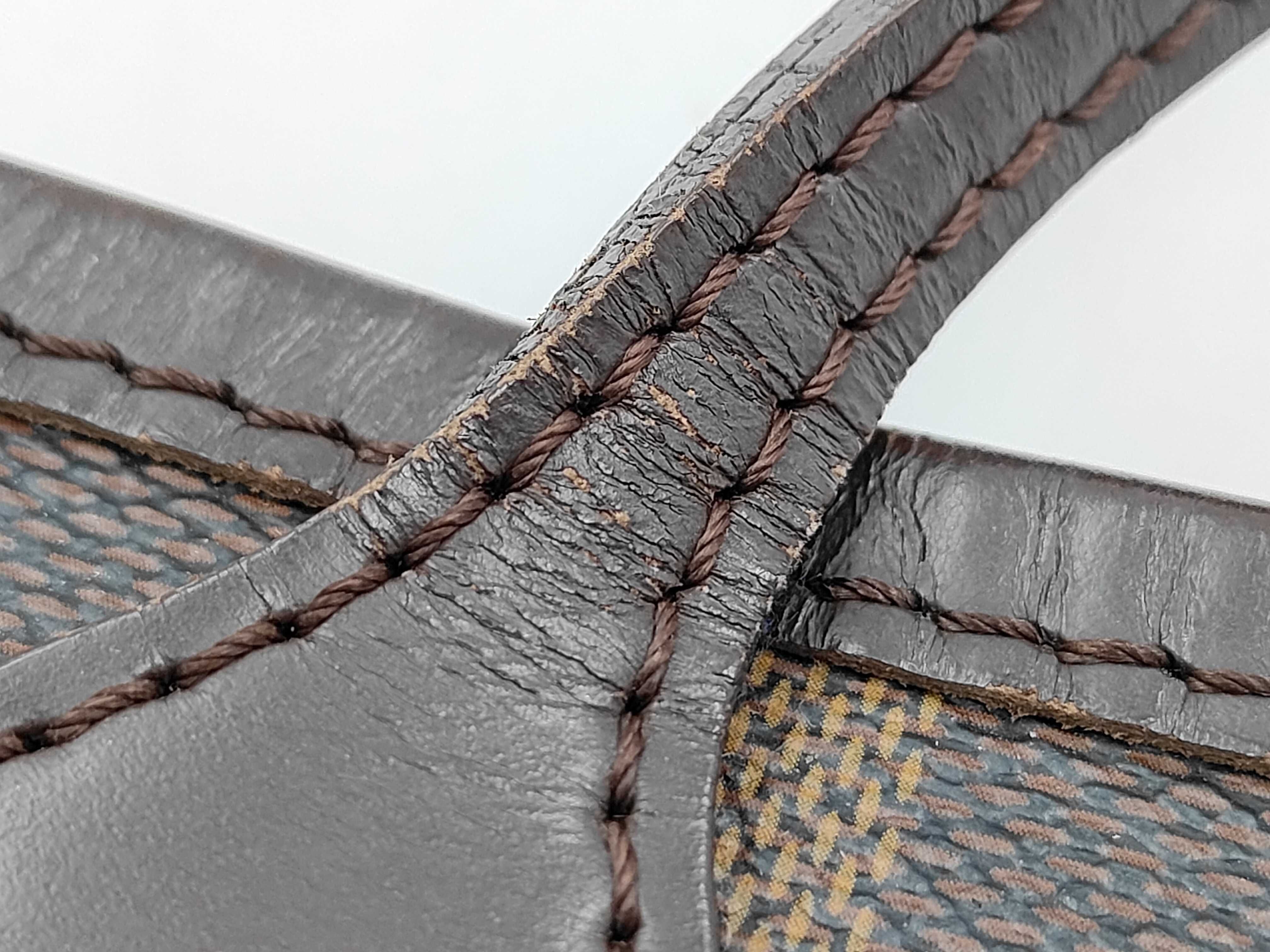 LV Tote Bag — view 15