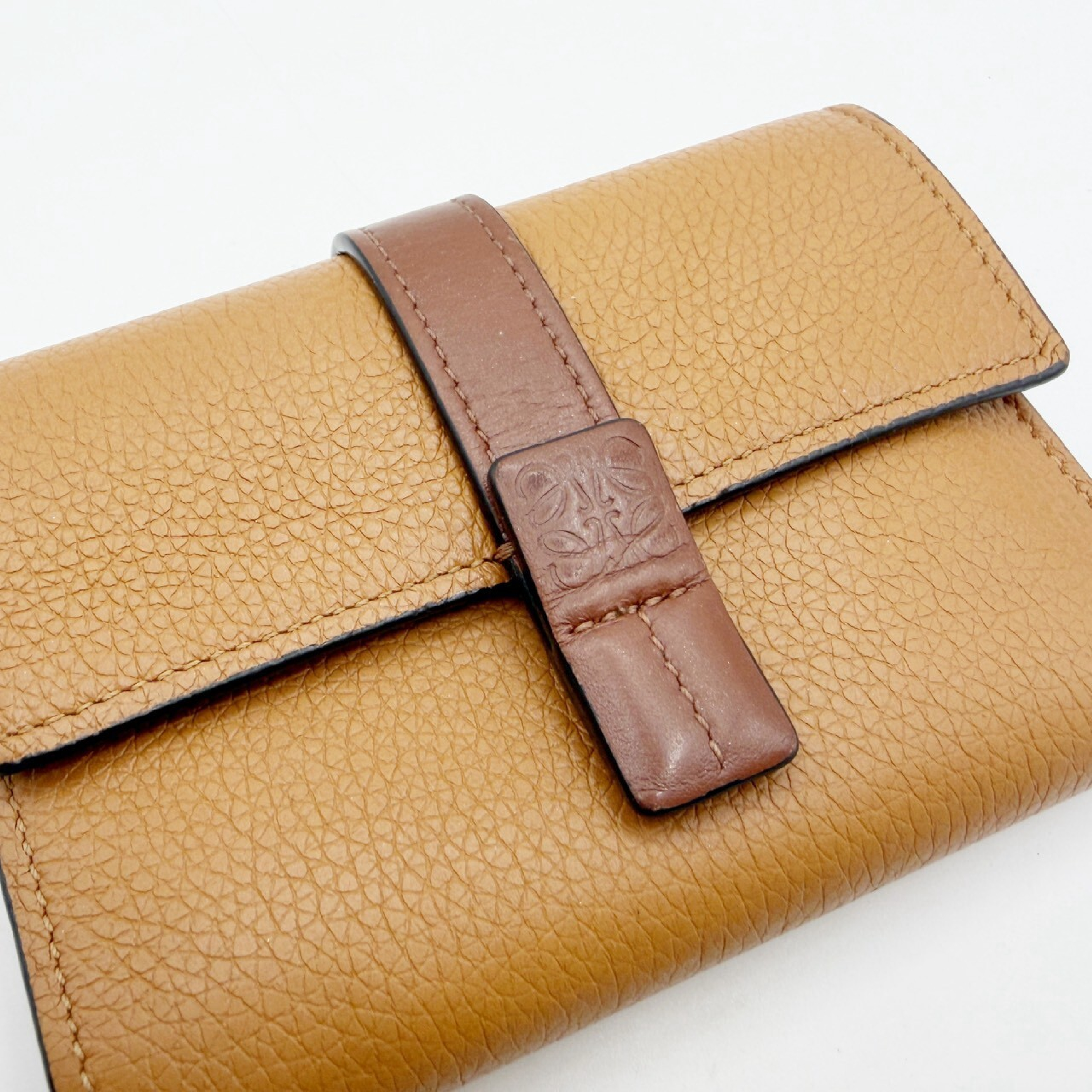 Anagram Small Vertical Wallet — view 10