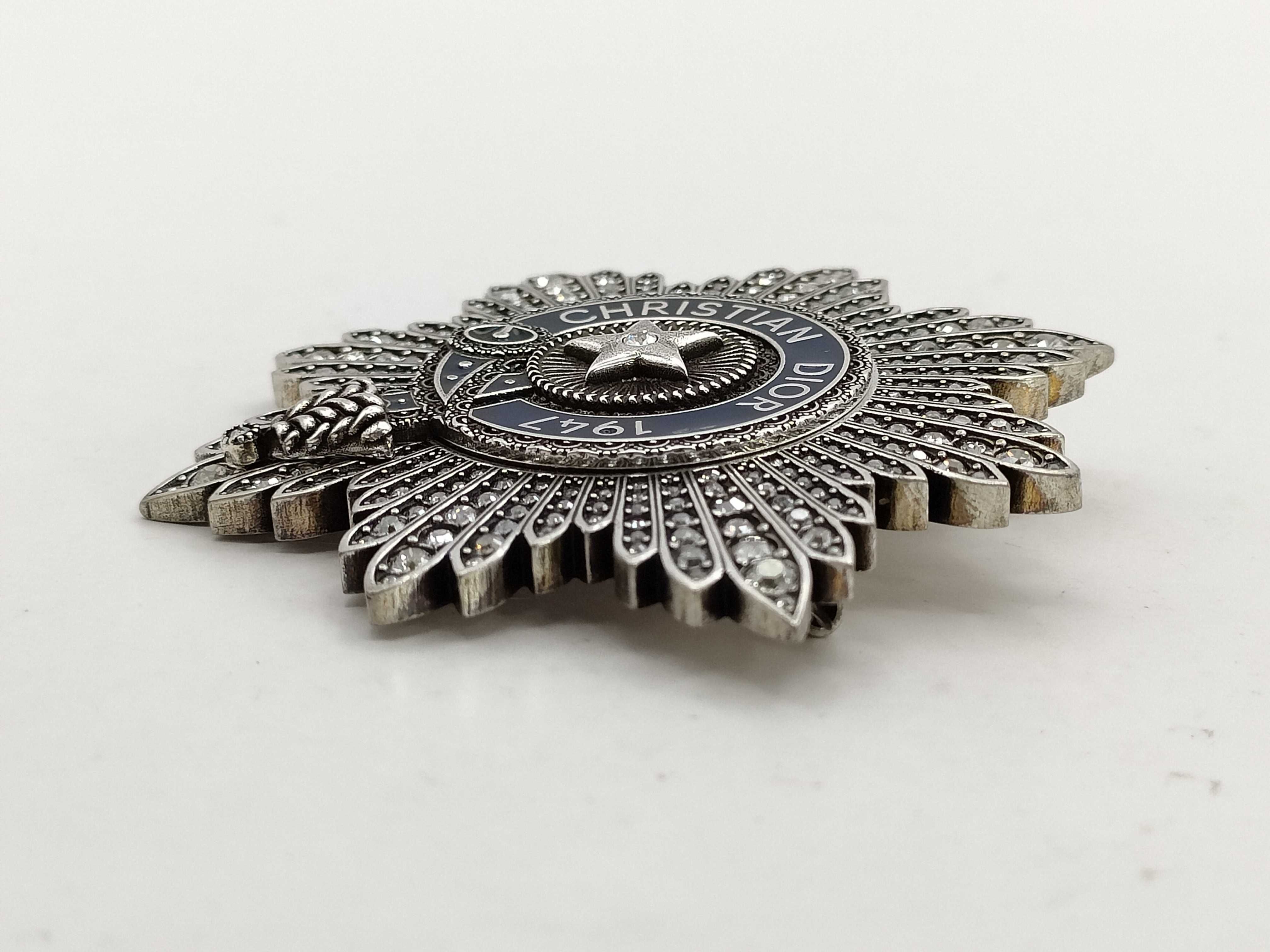 BUFFALO STAR Brooch — view 2