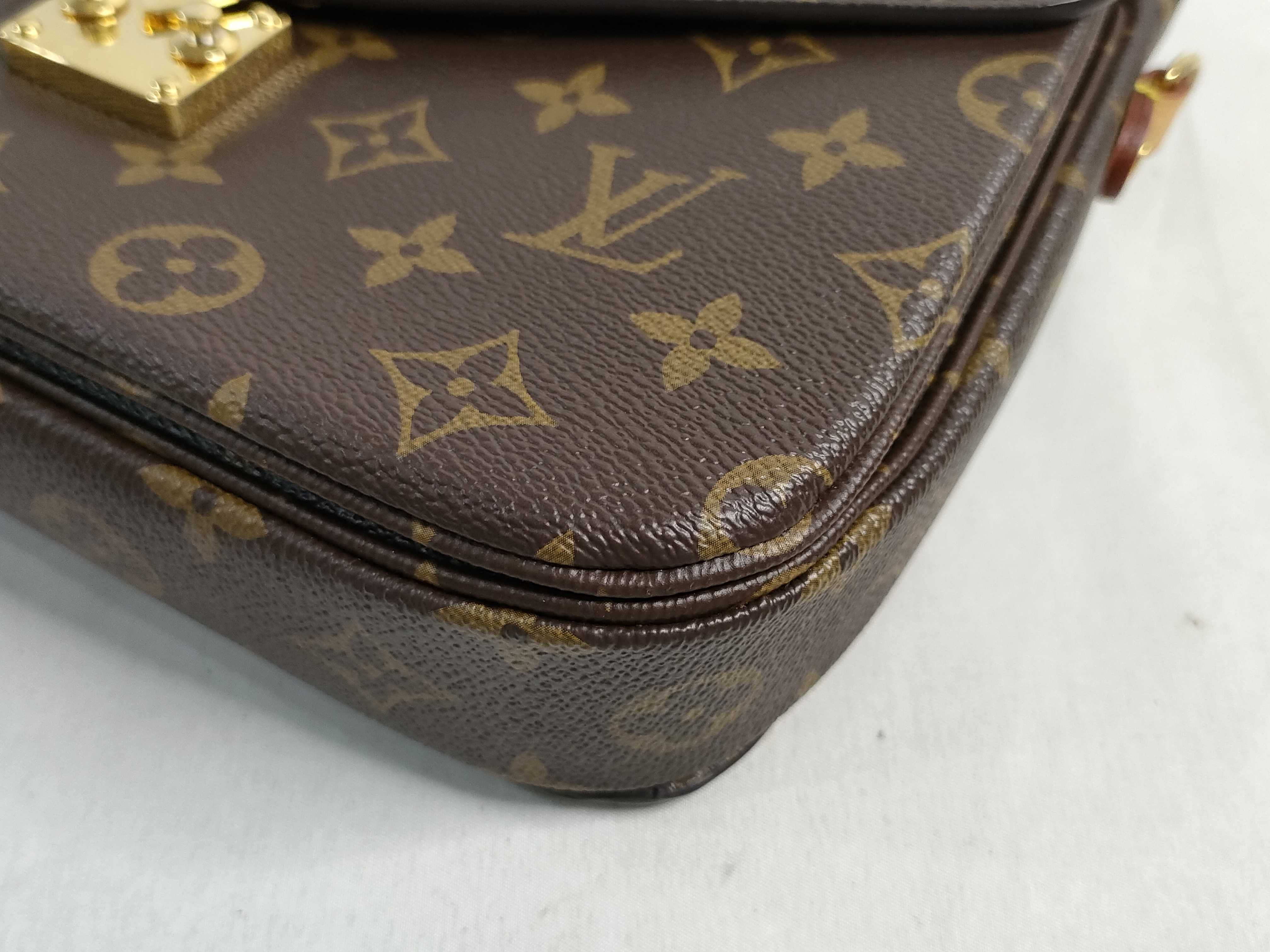 Monogram Louis Vuitton Monogram Pochette Metis MM Shoulder Bag Handbag — view 7