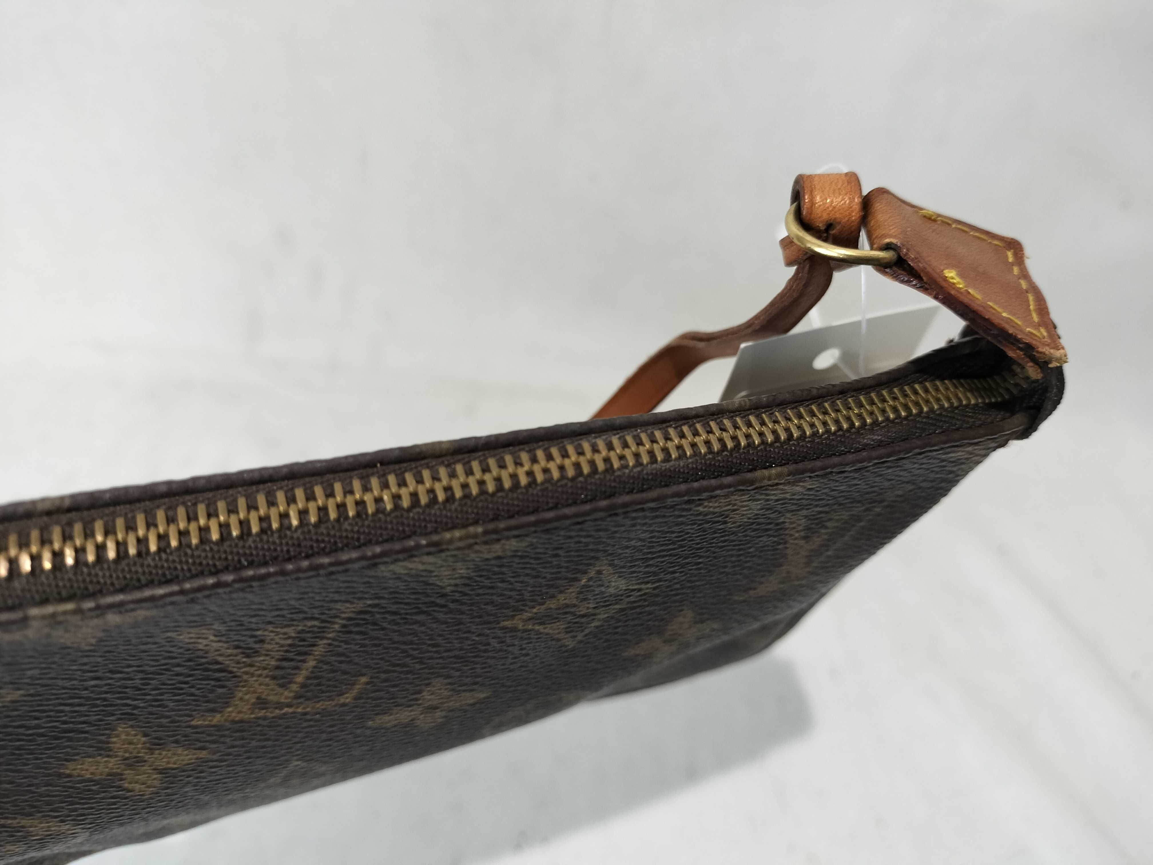 Monogram Accessoires Pouch — view 8