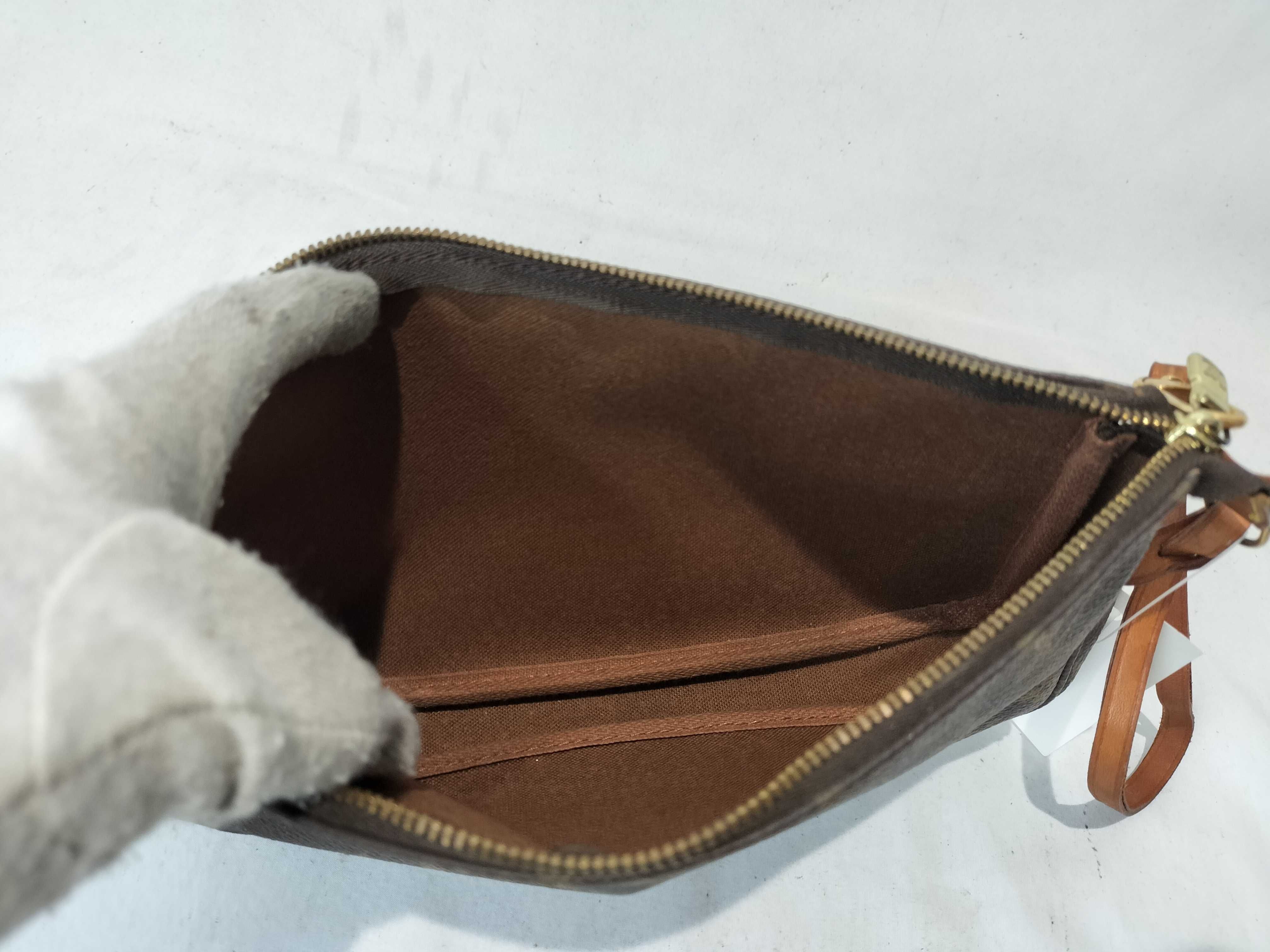 Monogram Accessoires Pouch — view 9