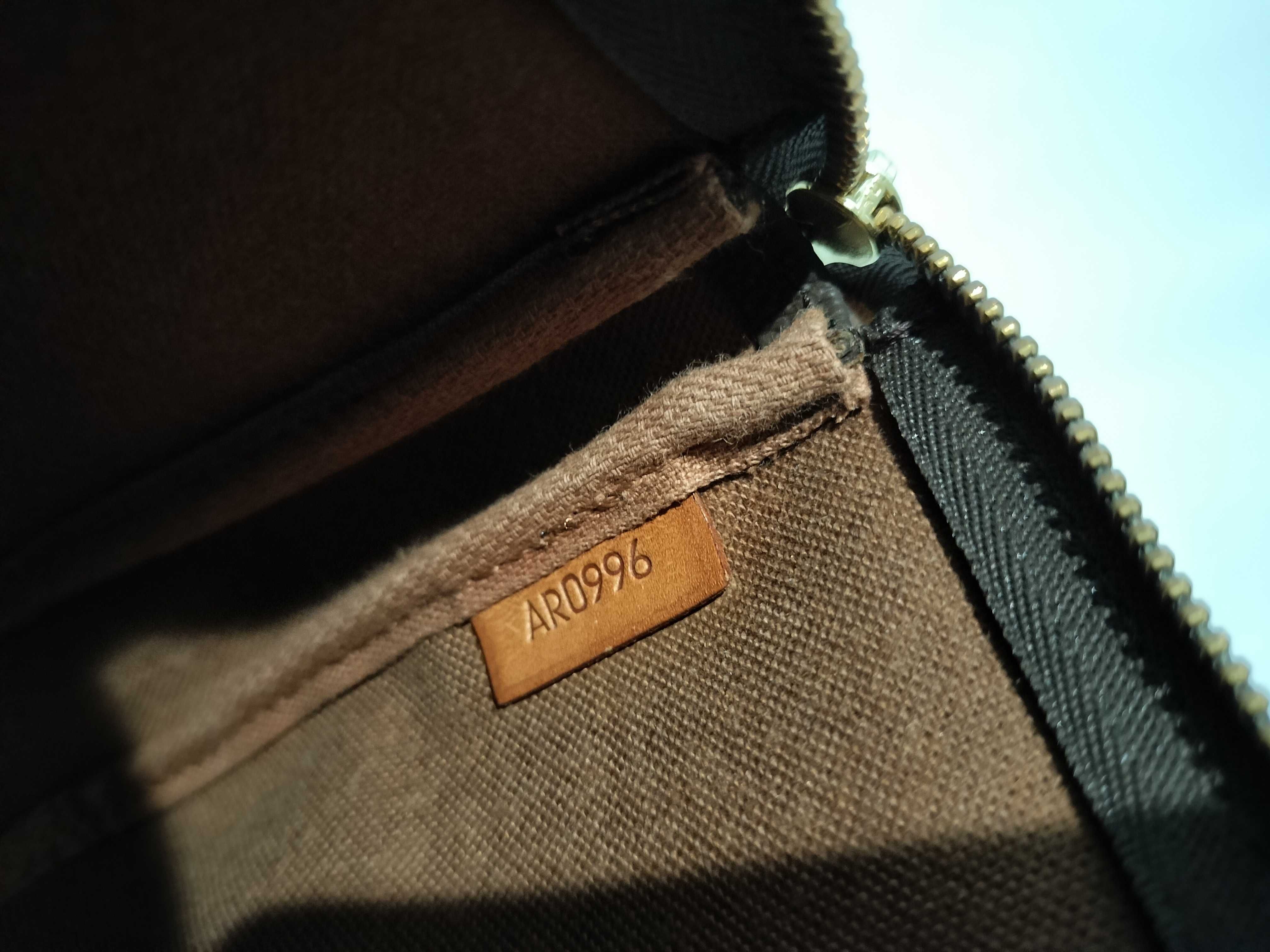 Monogram Accessoires Pouch — view 10