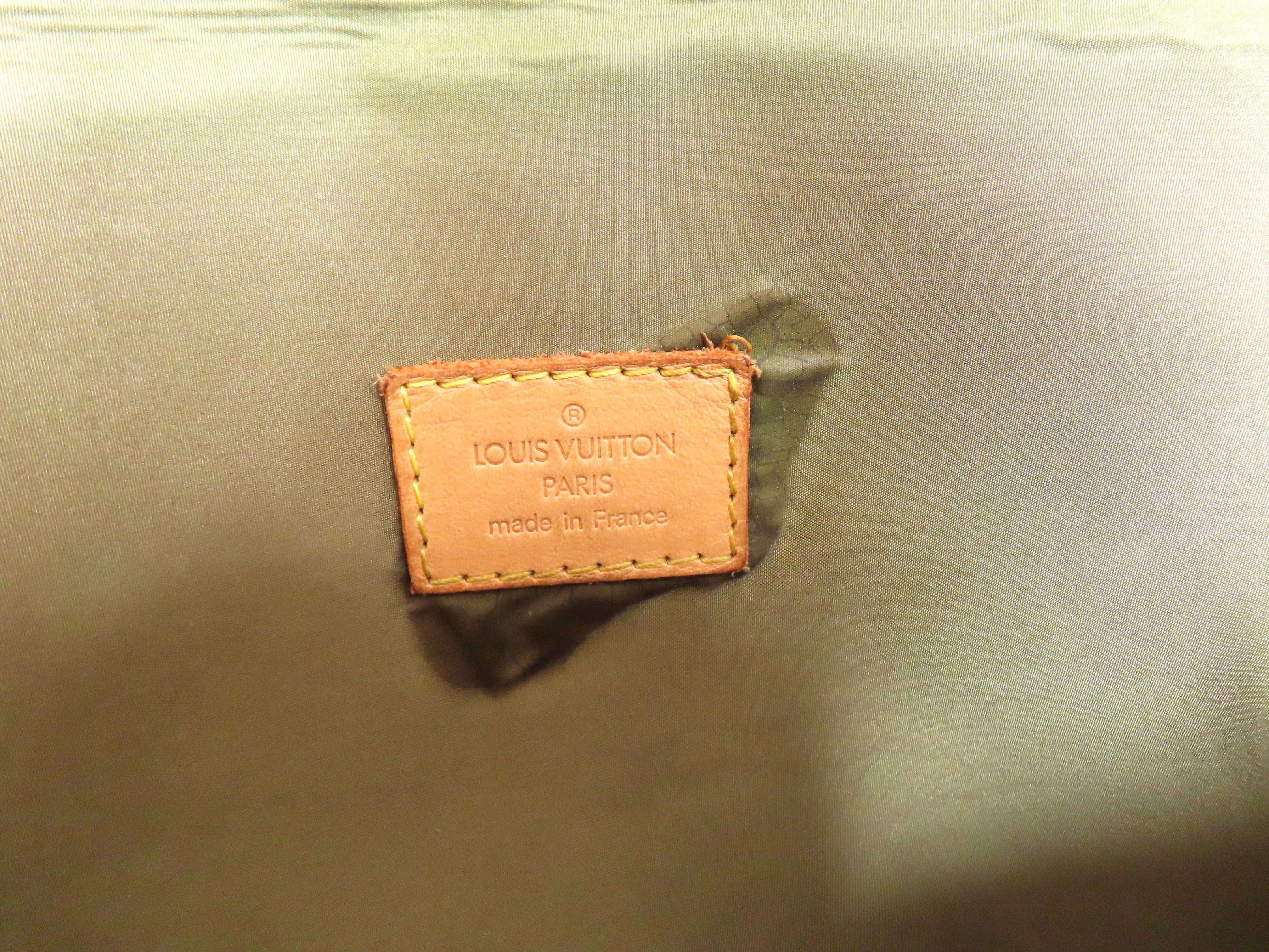 Damier Geant Messager M93031 Shoulder Bag — view 10