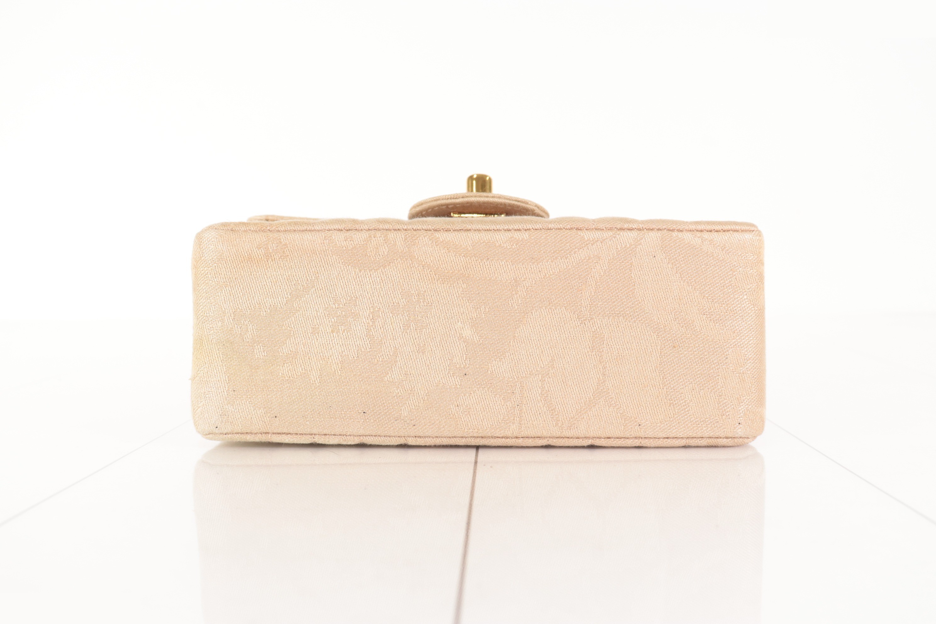 Nishijin-ori Mini Chain Shoulder Bag, Beige, Unit No. 2 — view 6