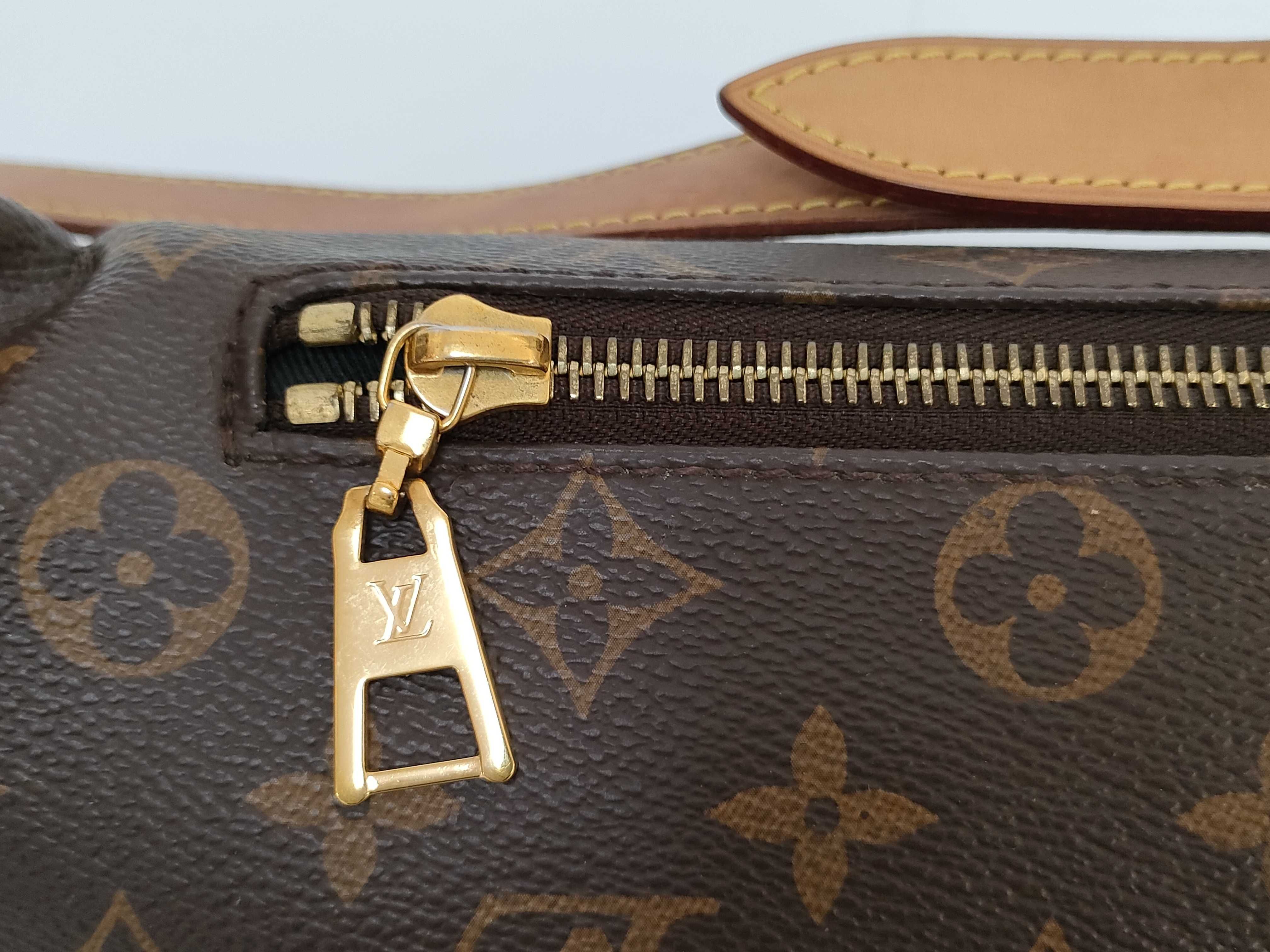 Monogram LV Louis Vuitton Monogram Bumbag Waist Bag — view 3