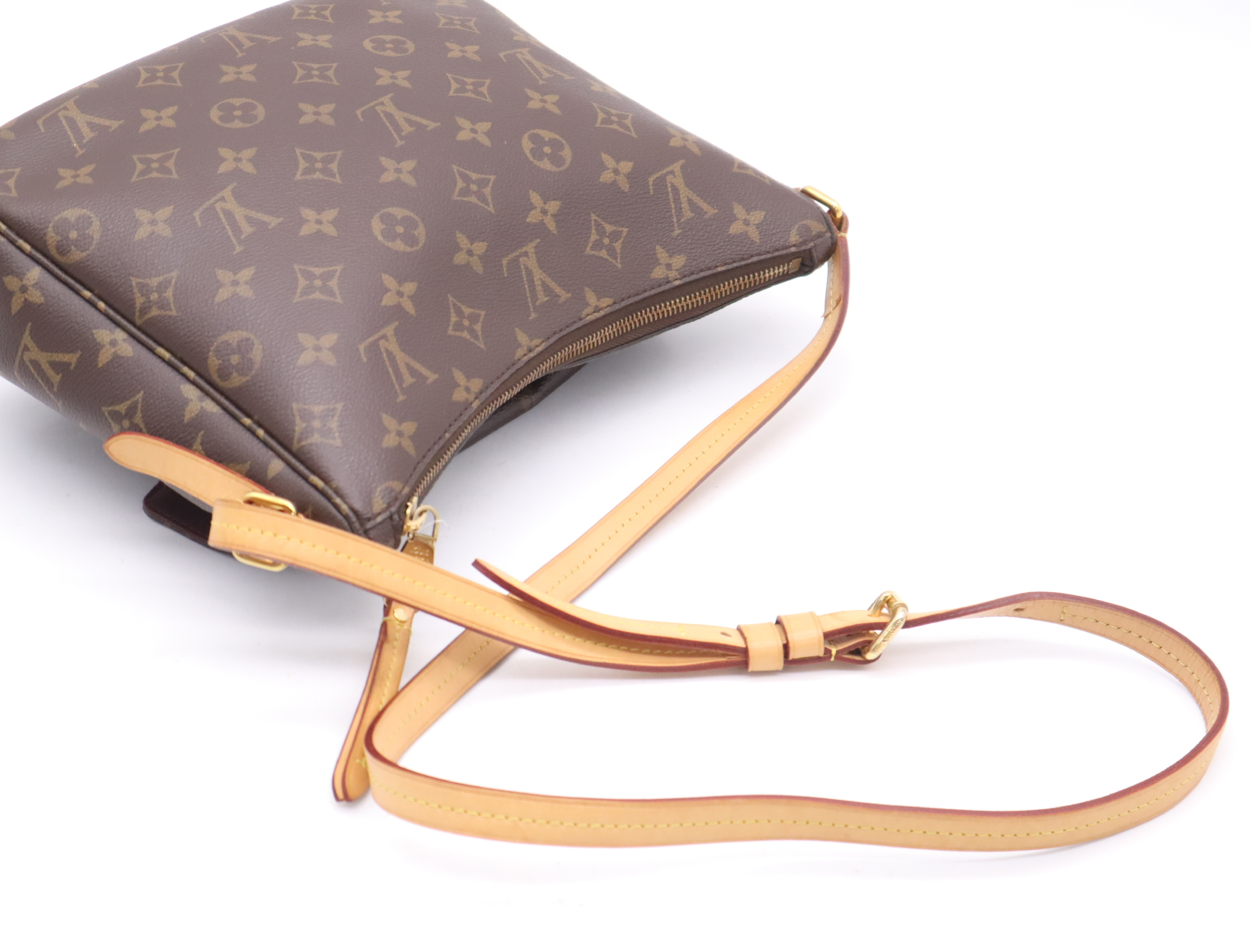M41679 Monogram Mabillon Shoulder Bag — view 6