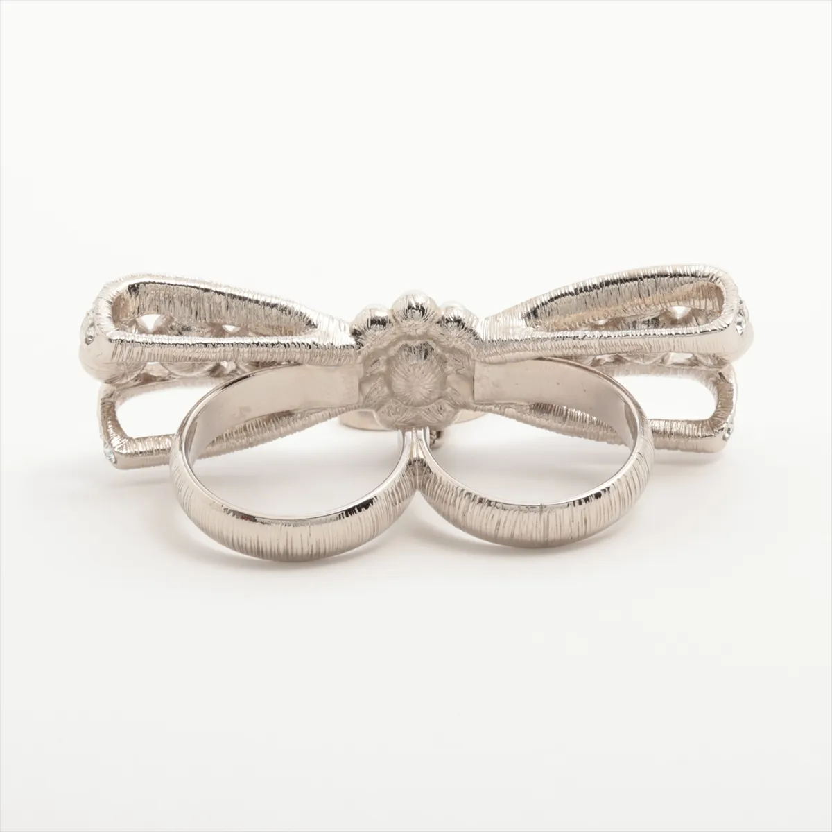 Coco Mark Ribbon B23A Ring Metal x Rhinestone x Fake Pearl Silver — view 2