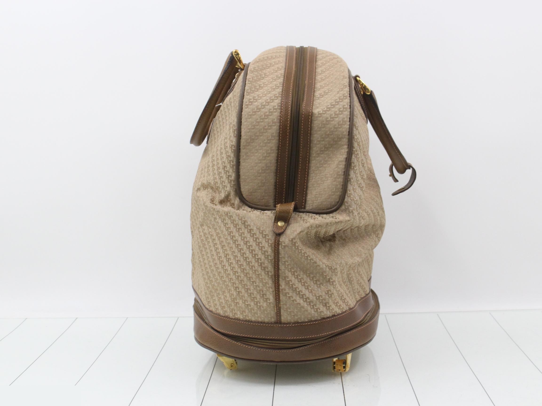Travel bag — view 3