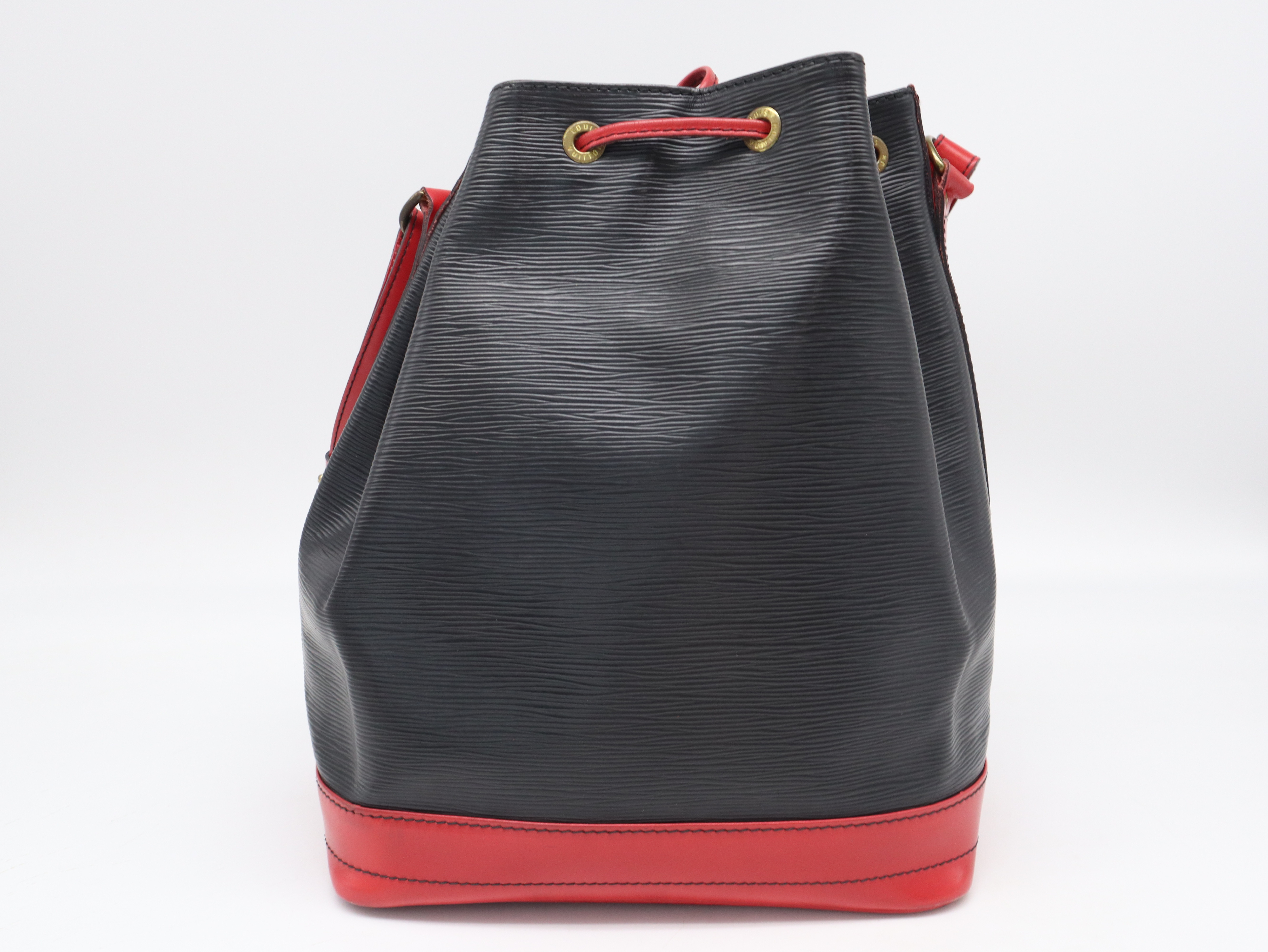M44017 Epi Noé Noir Castilian Red Shoulder Bag — view 2