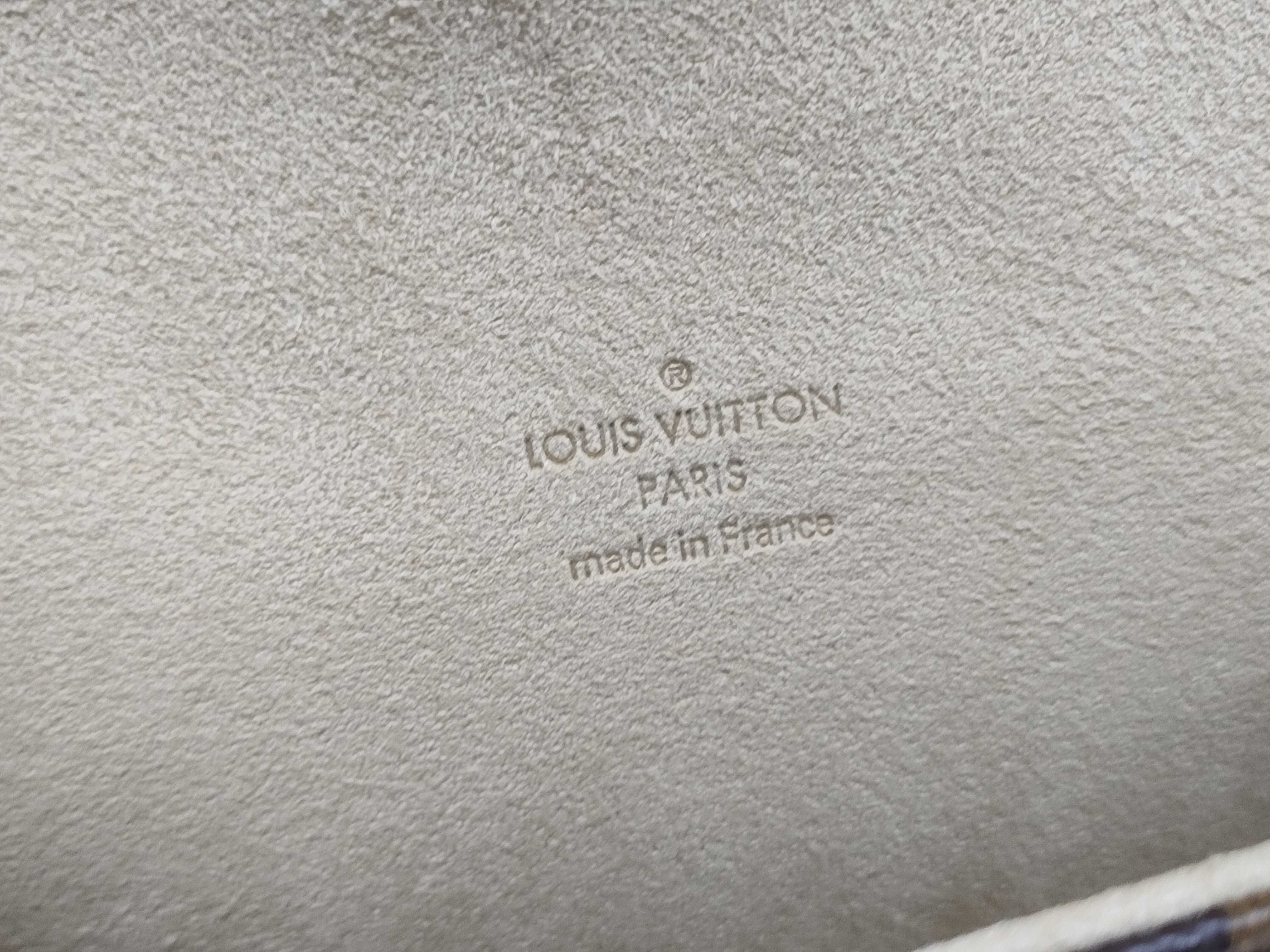 Monogram LV Pochette Florentine M51855 Shoulder Bag — view 11