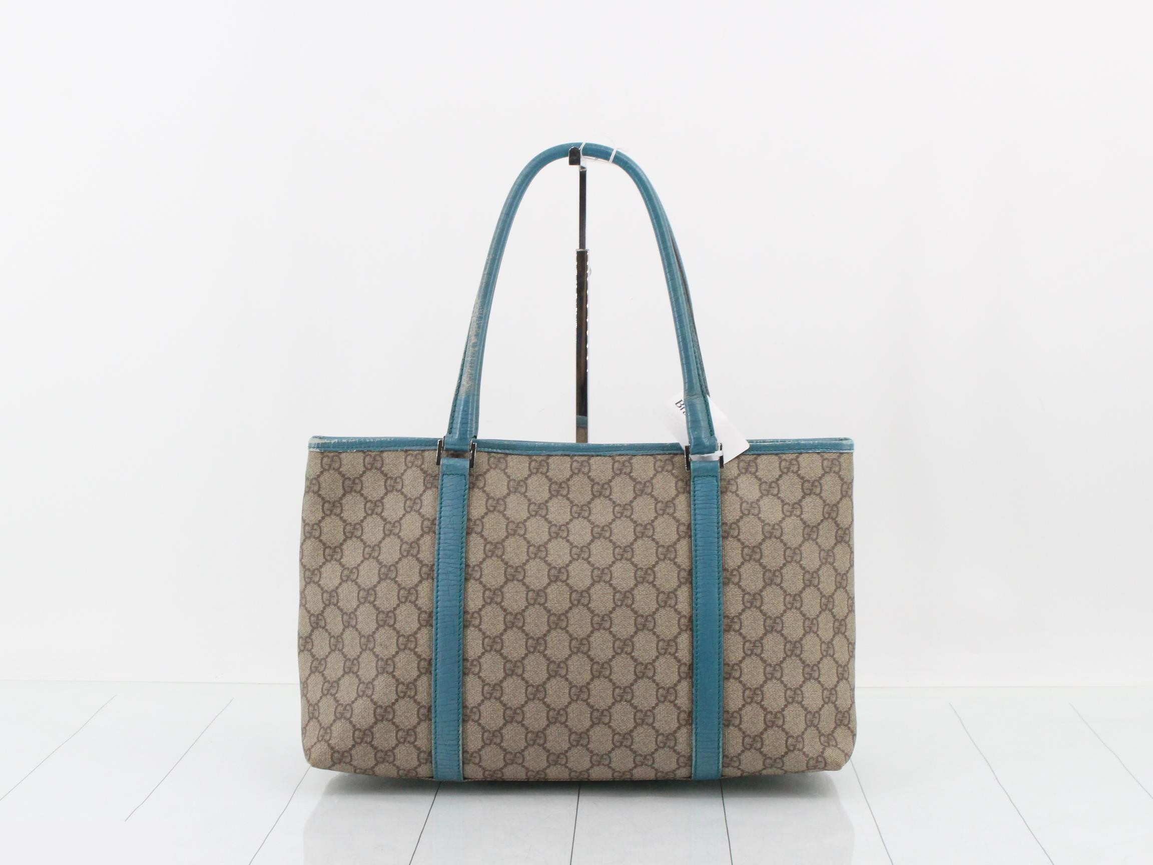 GG Supreme Handbag — view 2